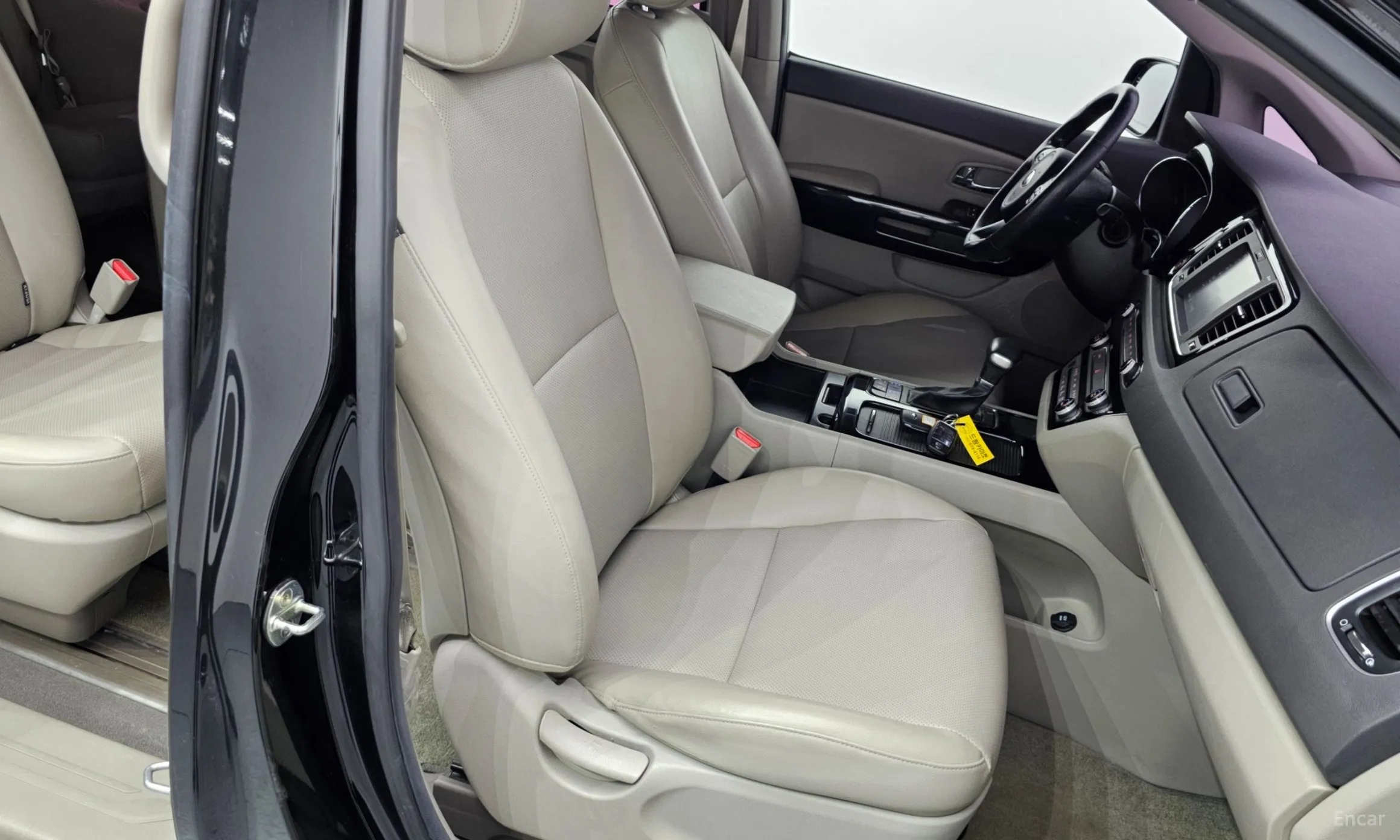 Kia Carnival превью 18