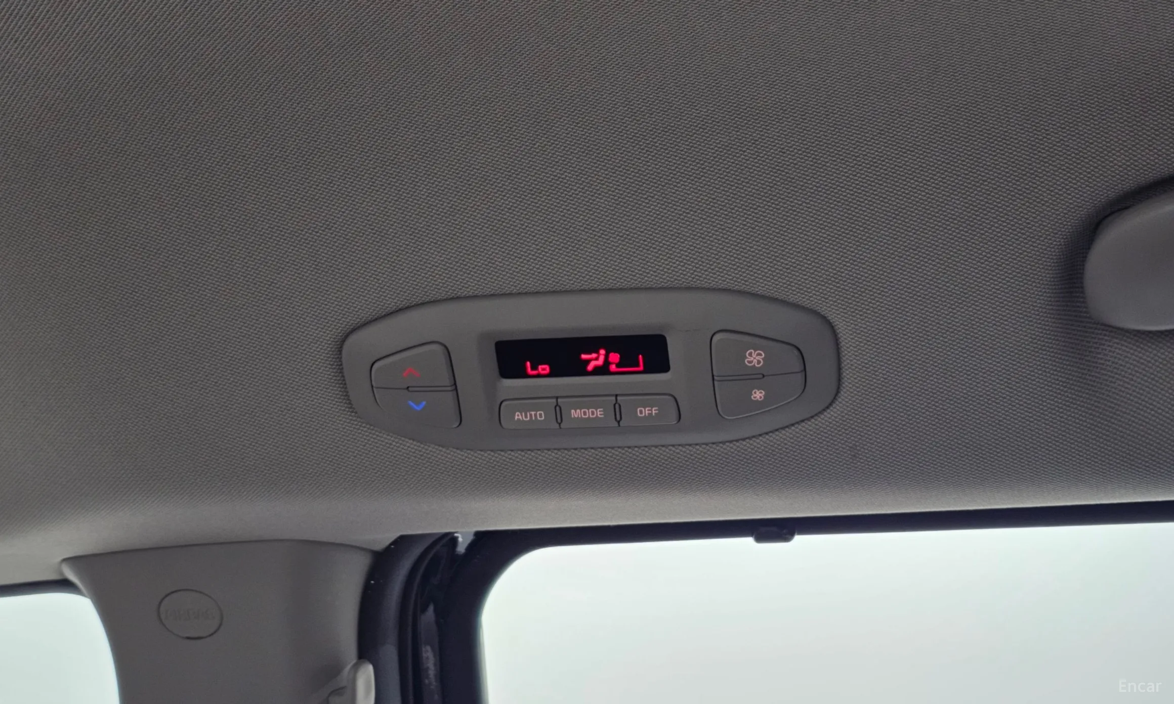 Kia Carnival превью 19