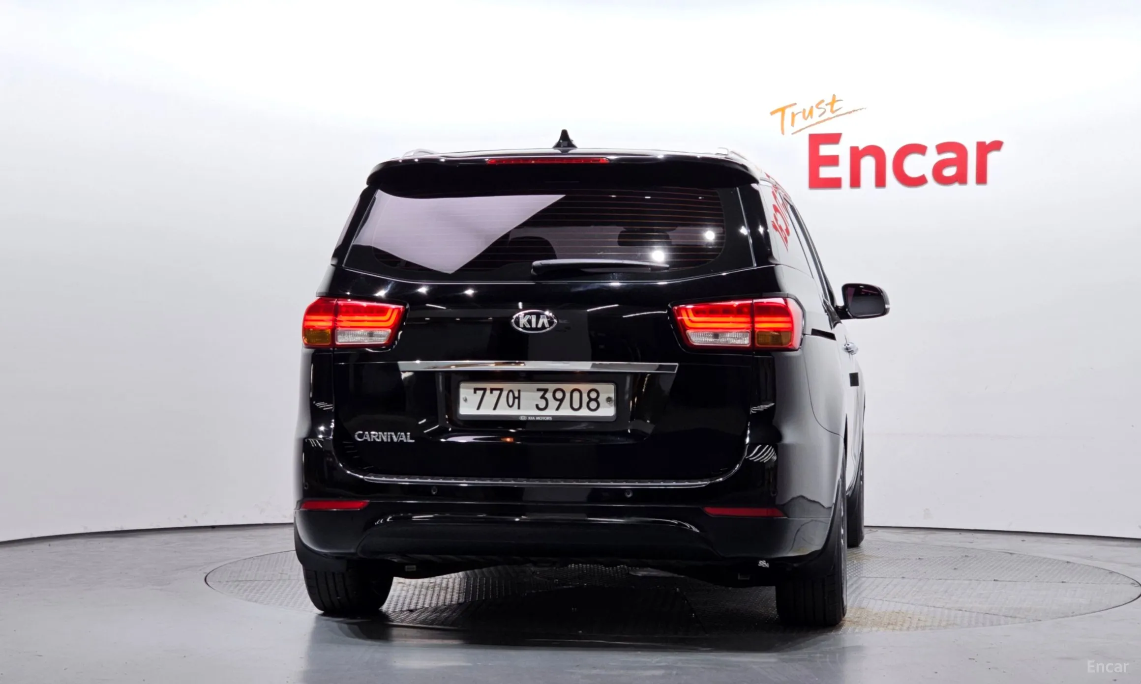 Kia Carnival превью 4