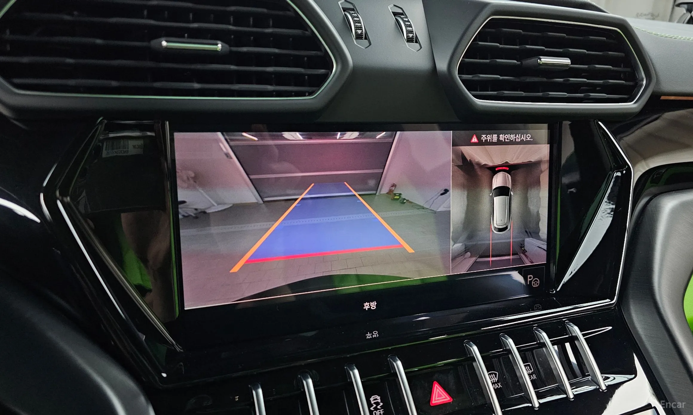 Lamborghini Urus превью 16