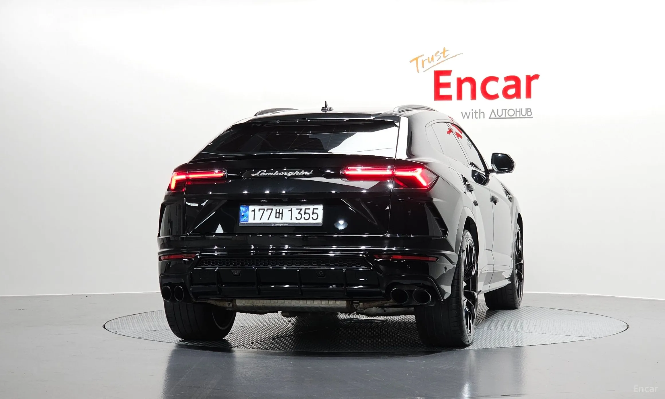Lamborghini Urus превью 4