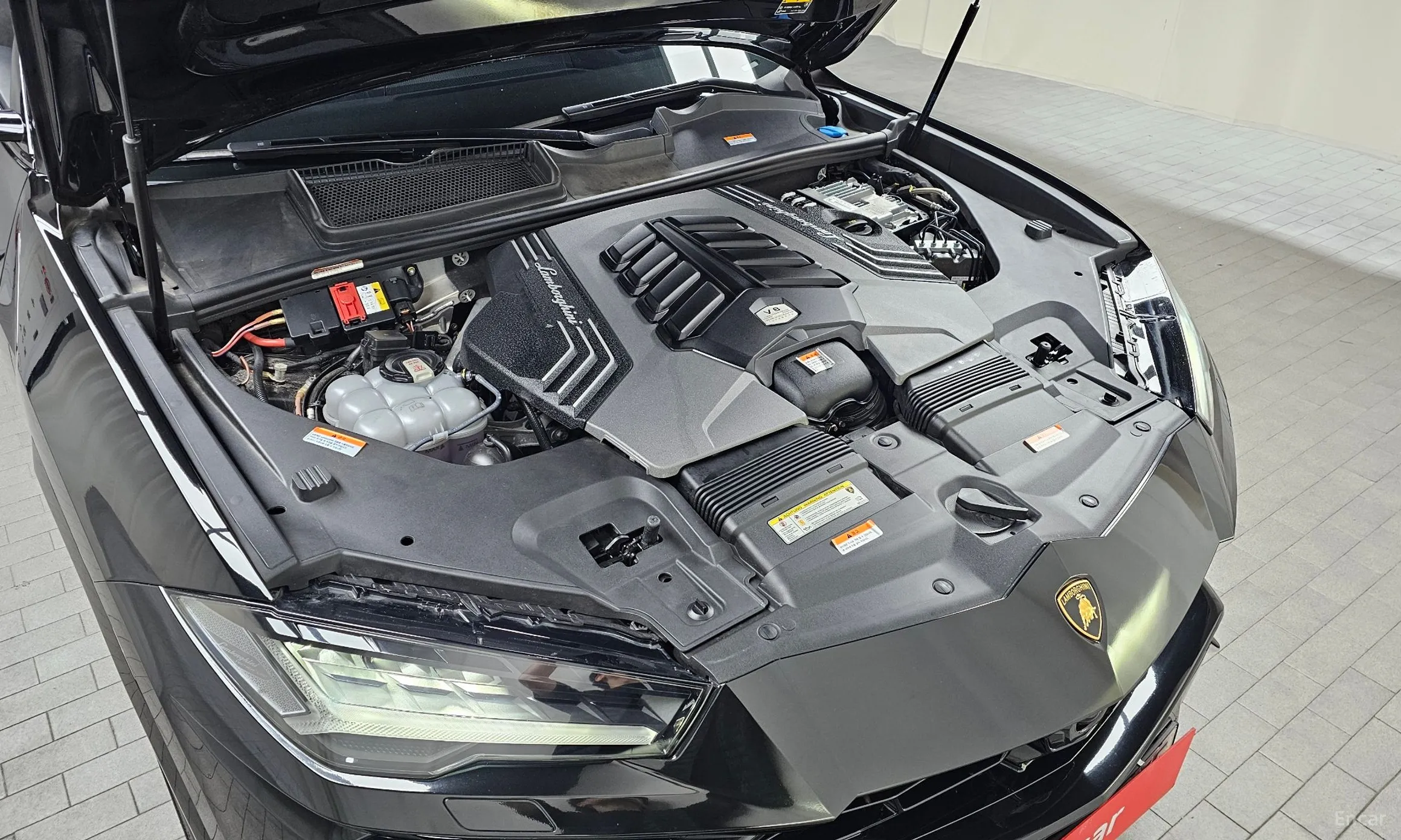 Lamborghini Urus превью 6