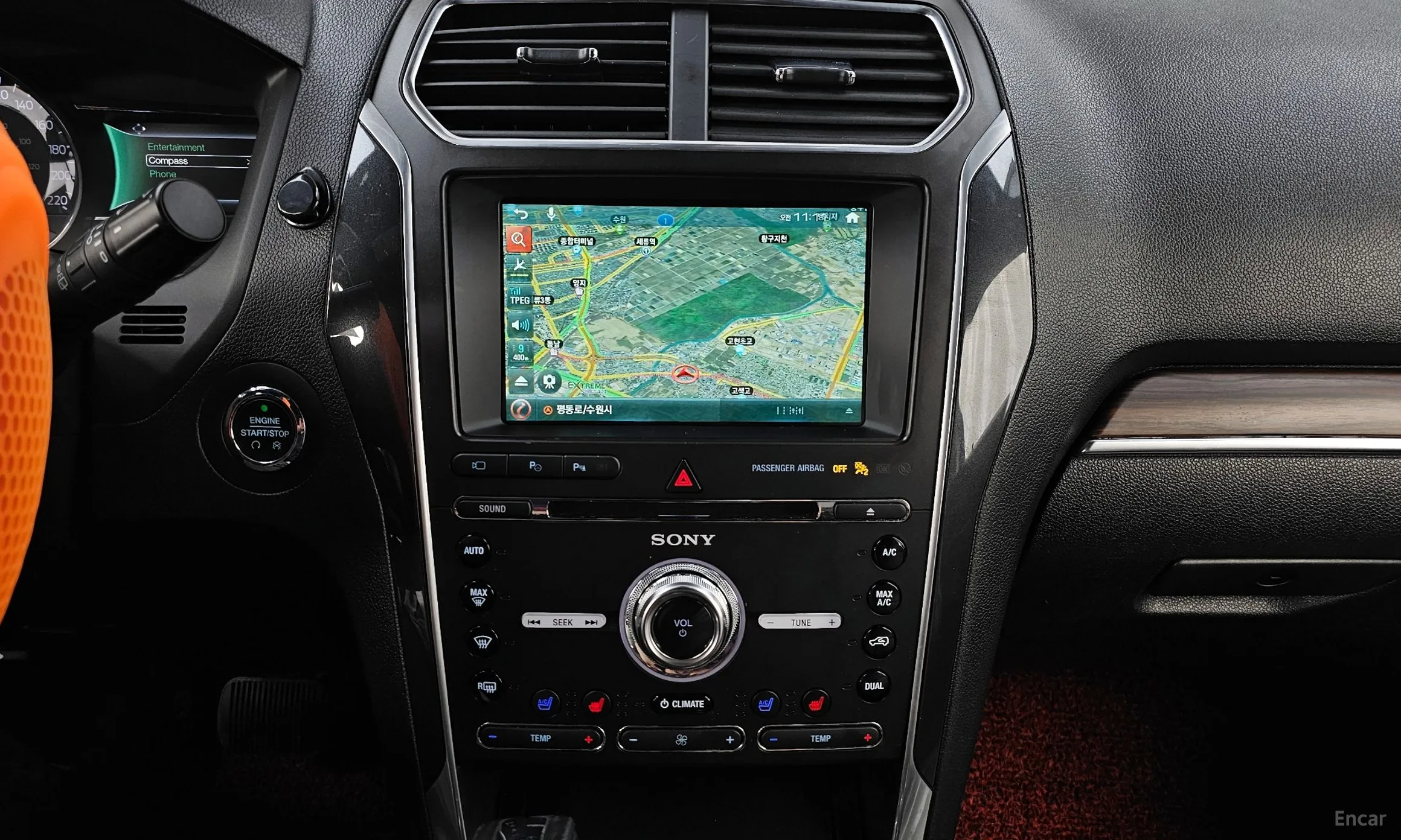 Ford Explorer превью 14
