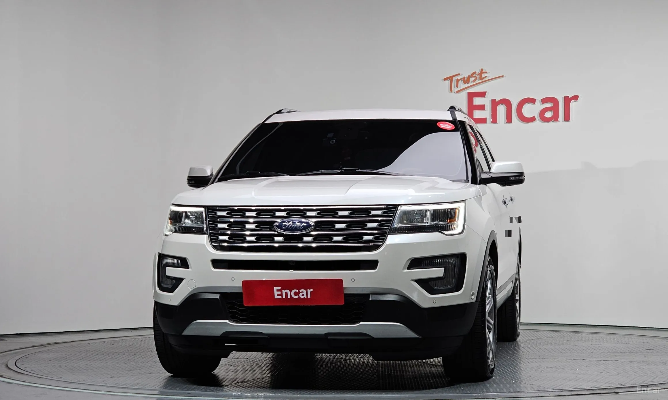 Ford Explorer превью 3