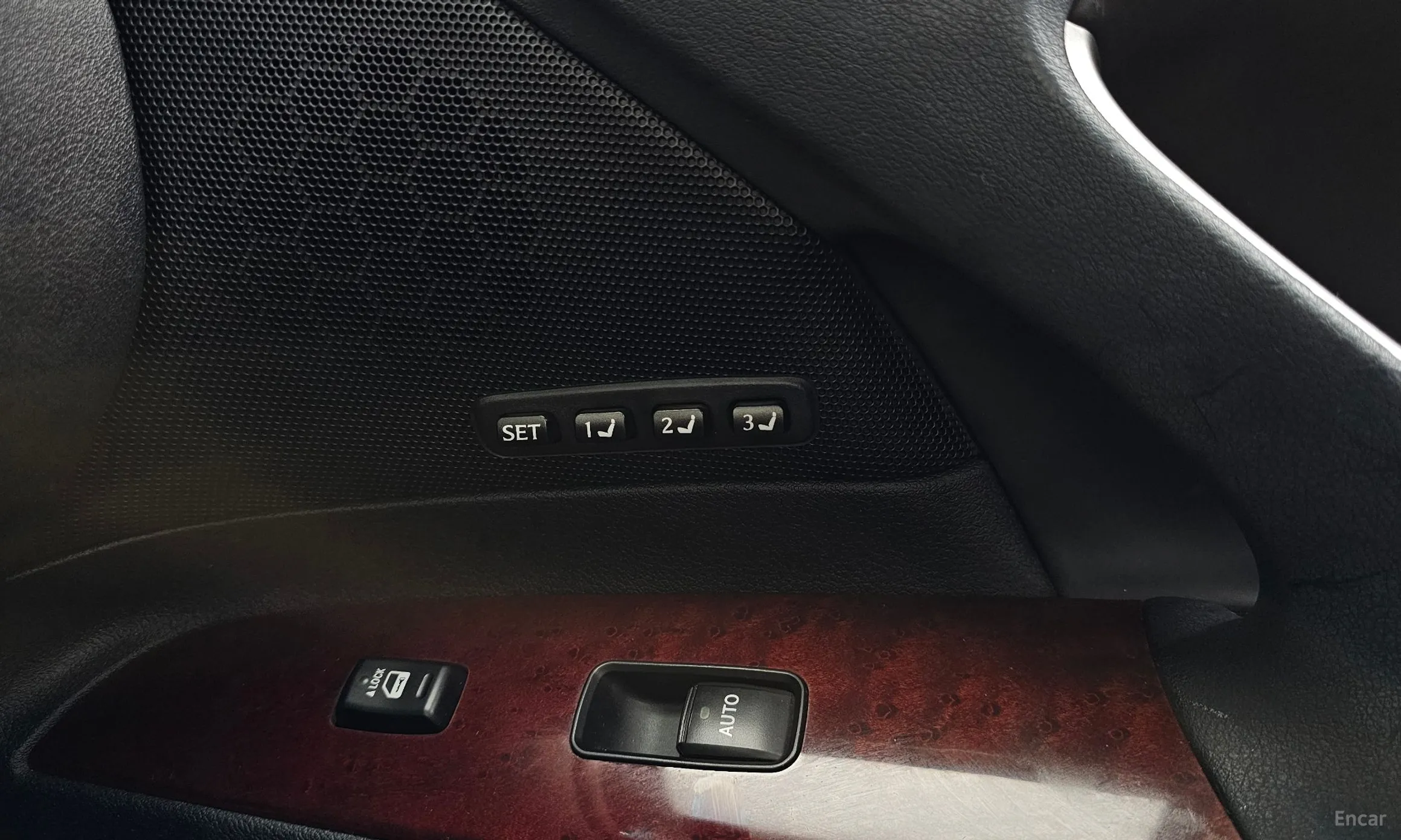 Lexus IS250 превью 17