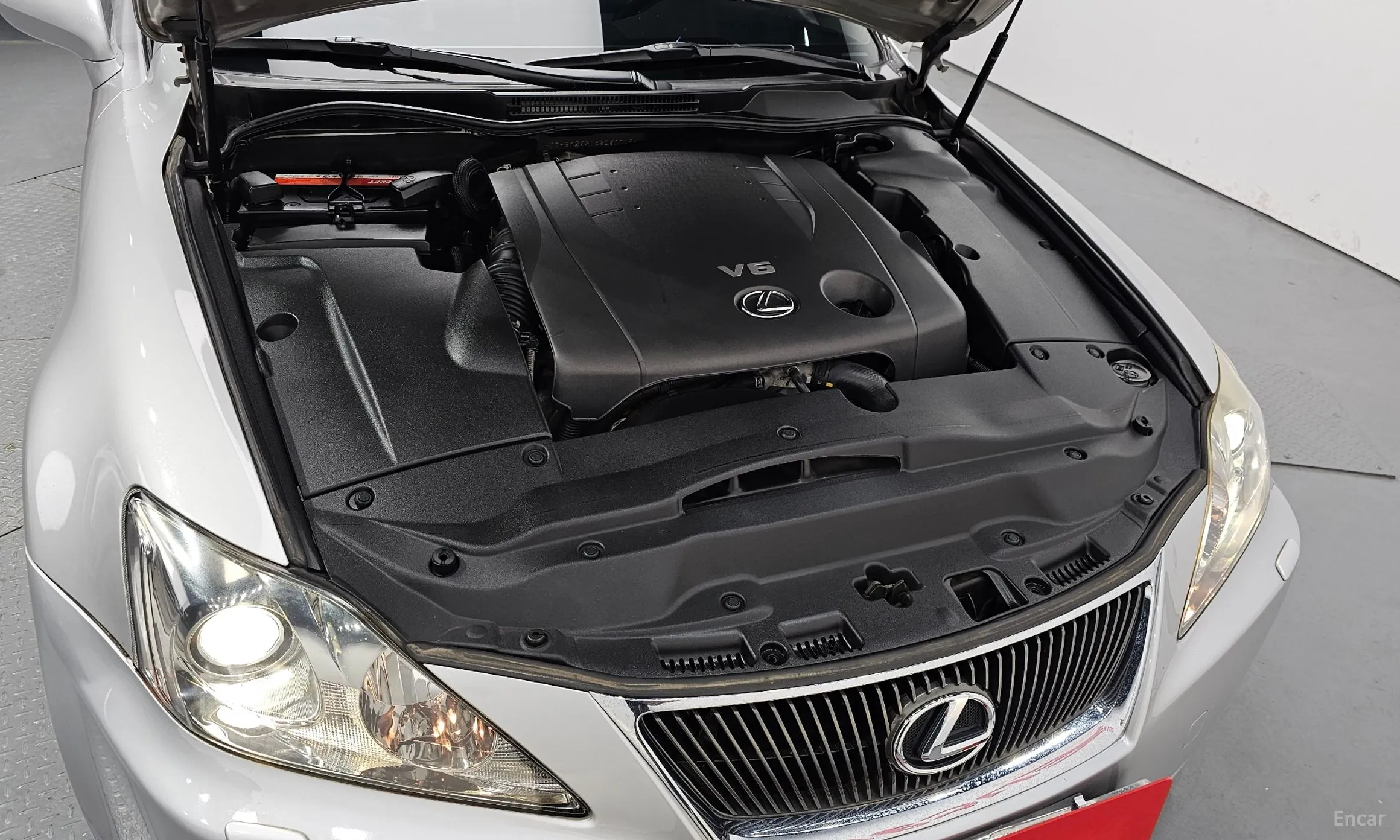 Lexus IS250 превью 6