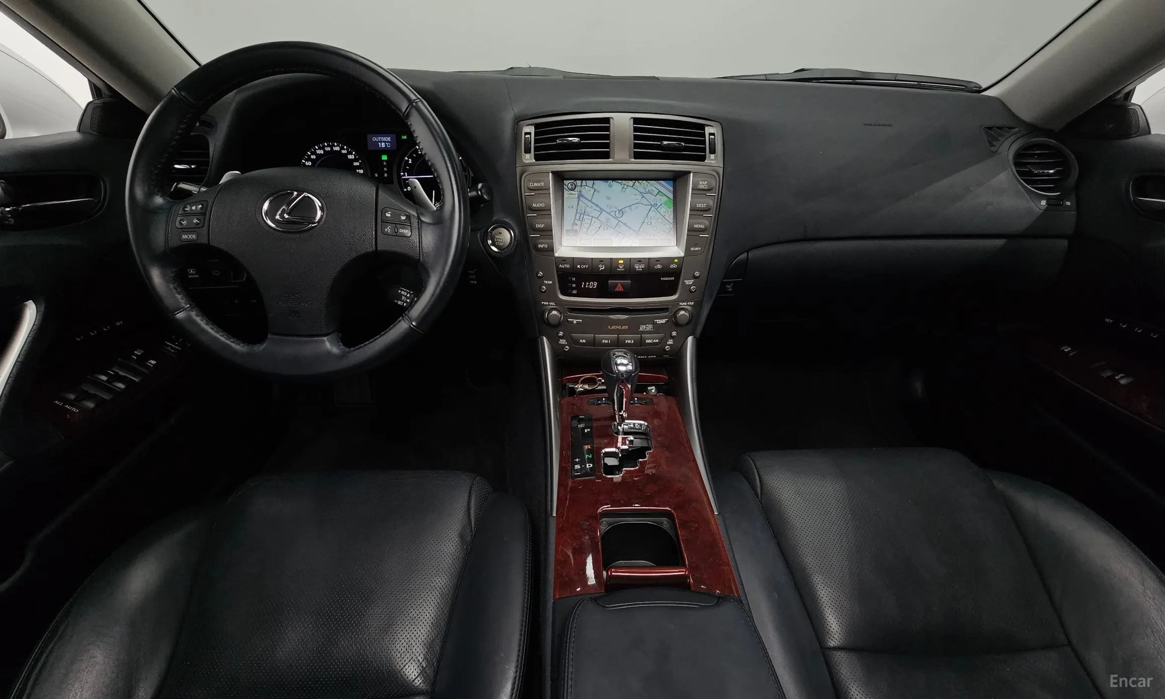 Lexus IS250 превью 7