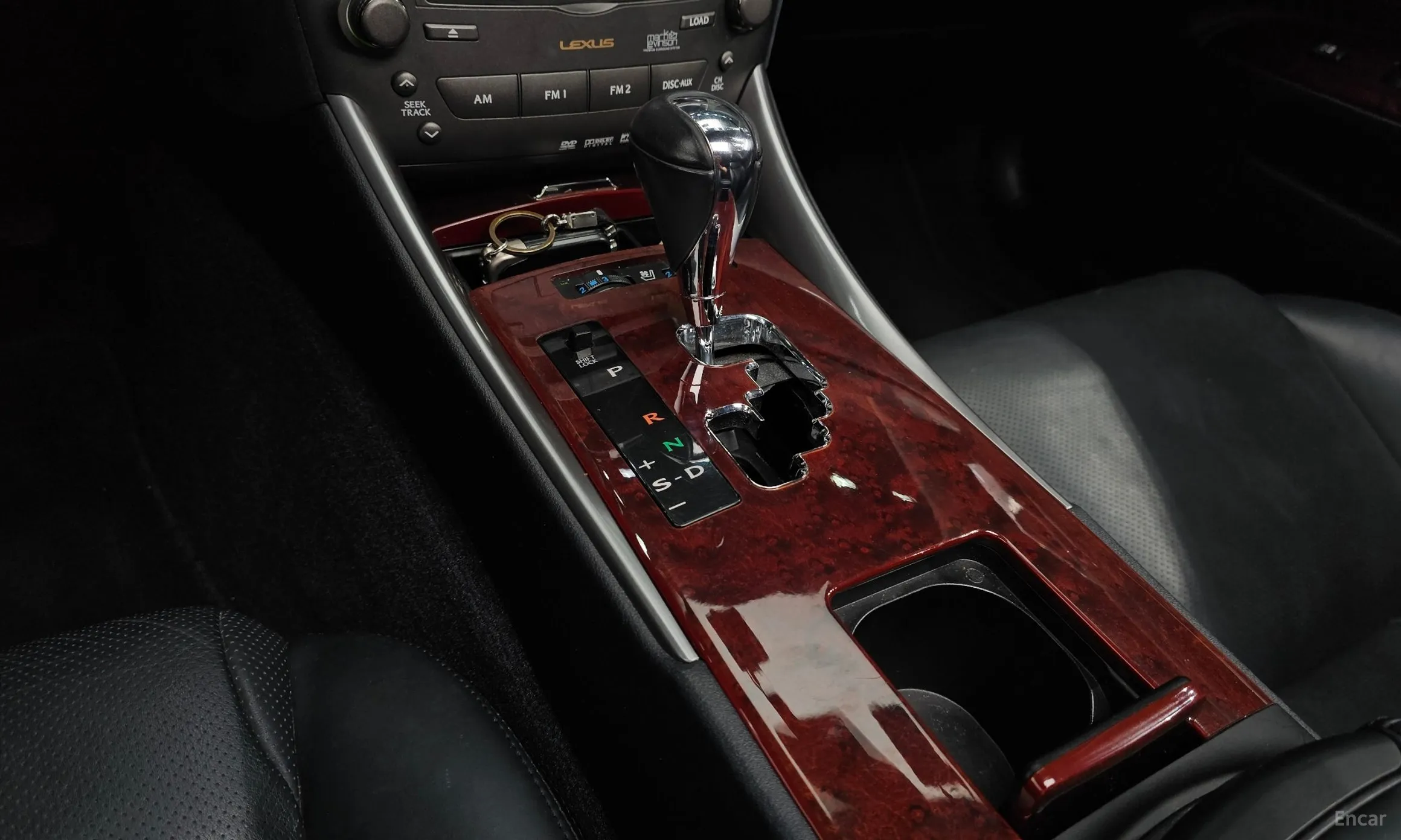 Lexus IS250 превью 9