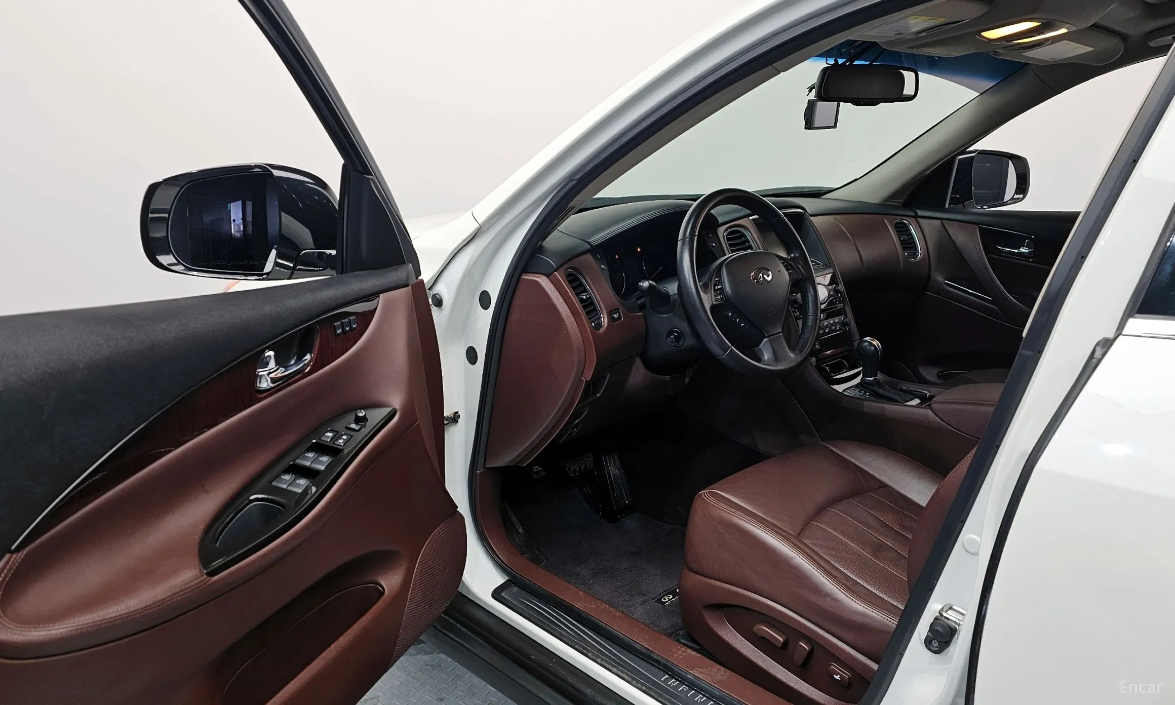 Infiniti QX50 превью 10