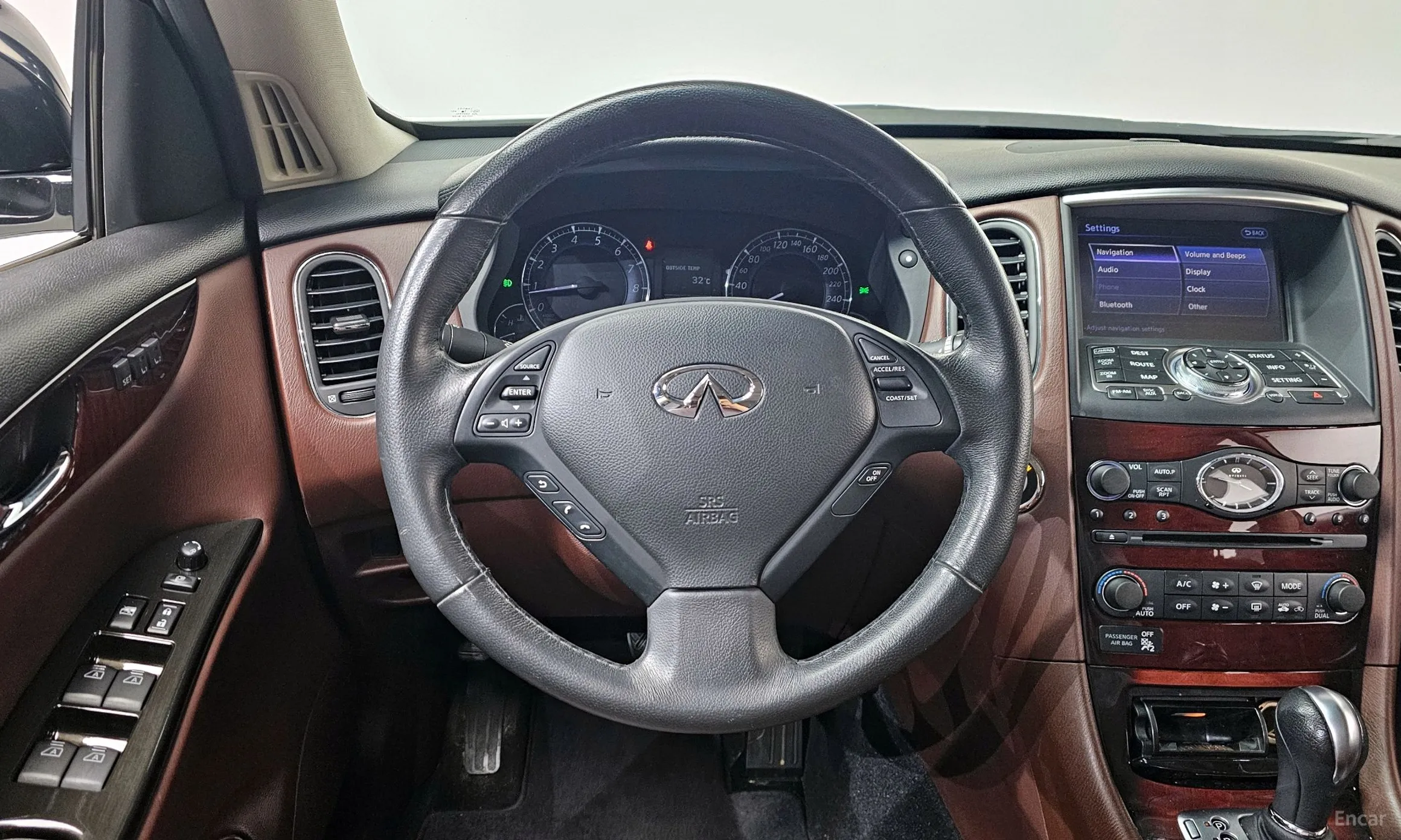 Infiniti QX50 превью 13