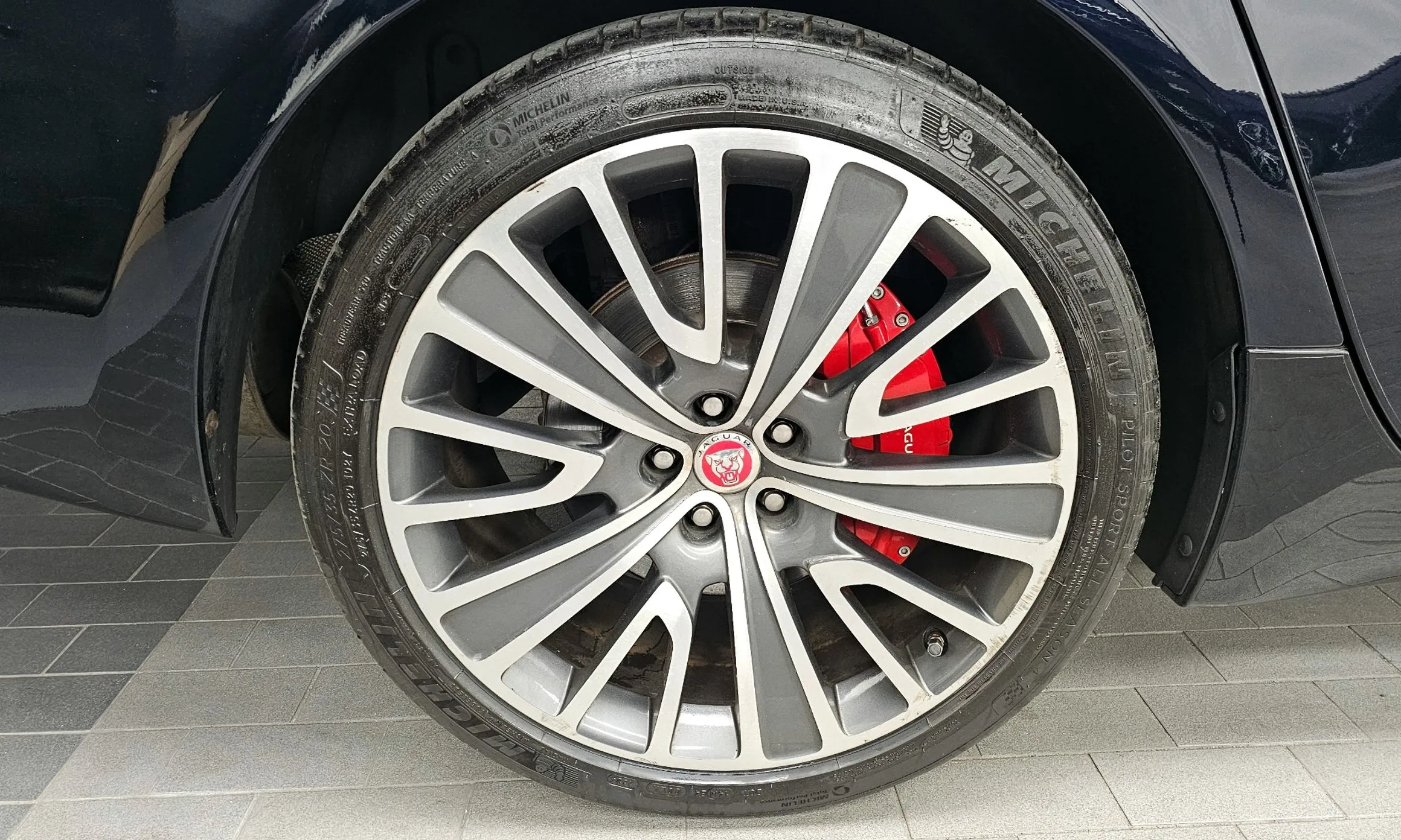 Jaguar All New XJ превью 5