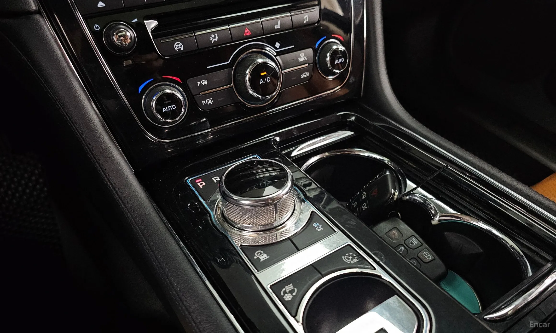 Jaguar All New XJ превью 9