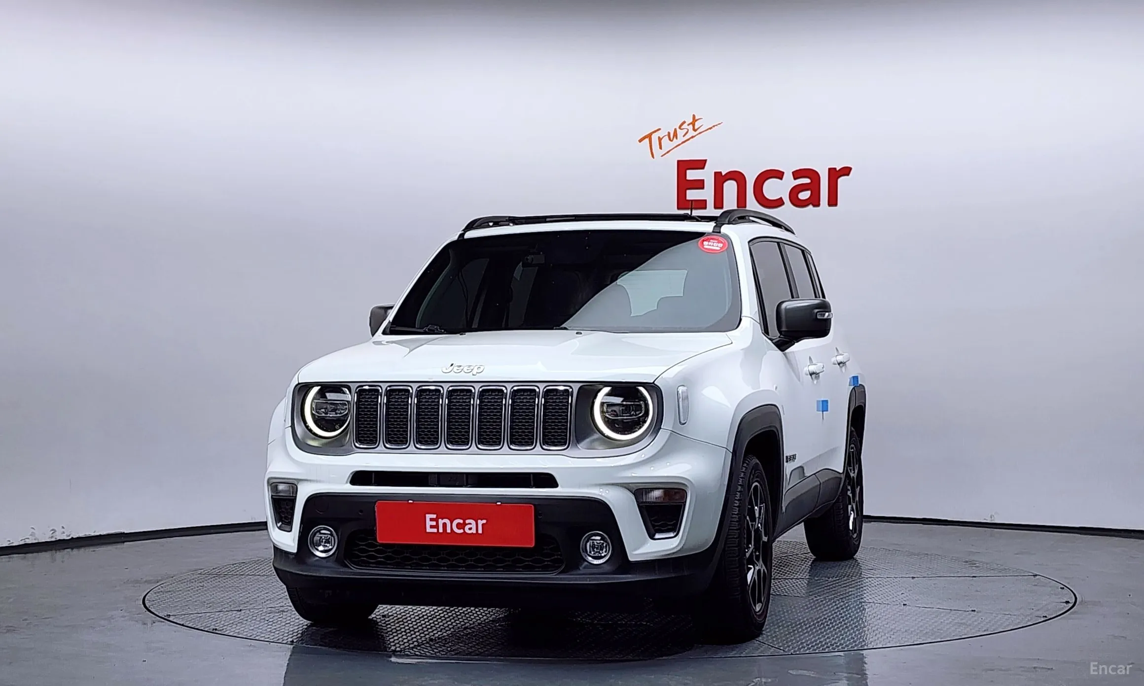 Jeep Renegade превью 3