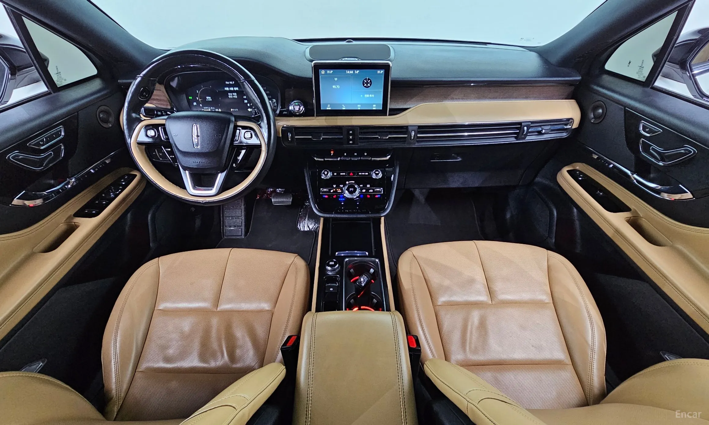 Lincoln Corsair превью 7