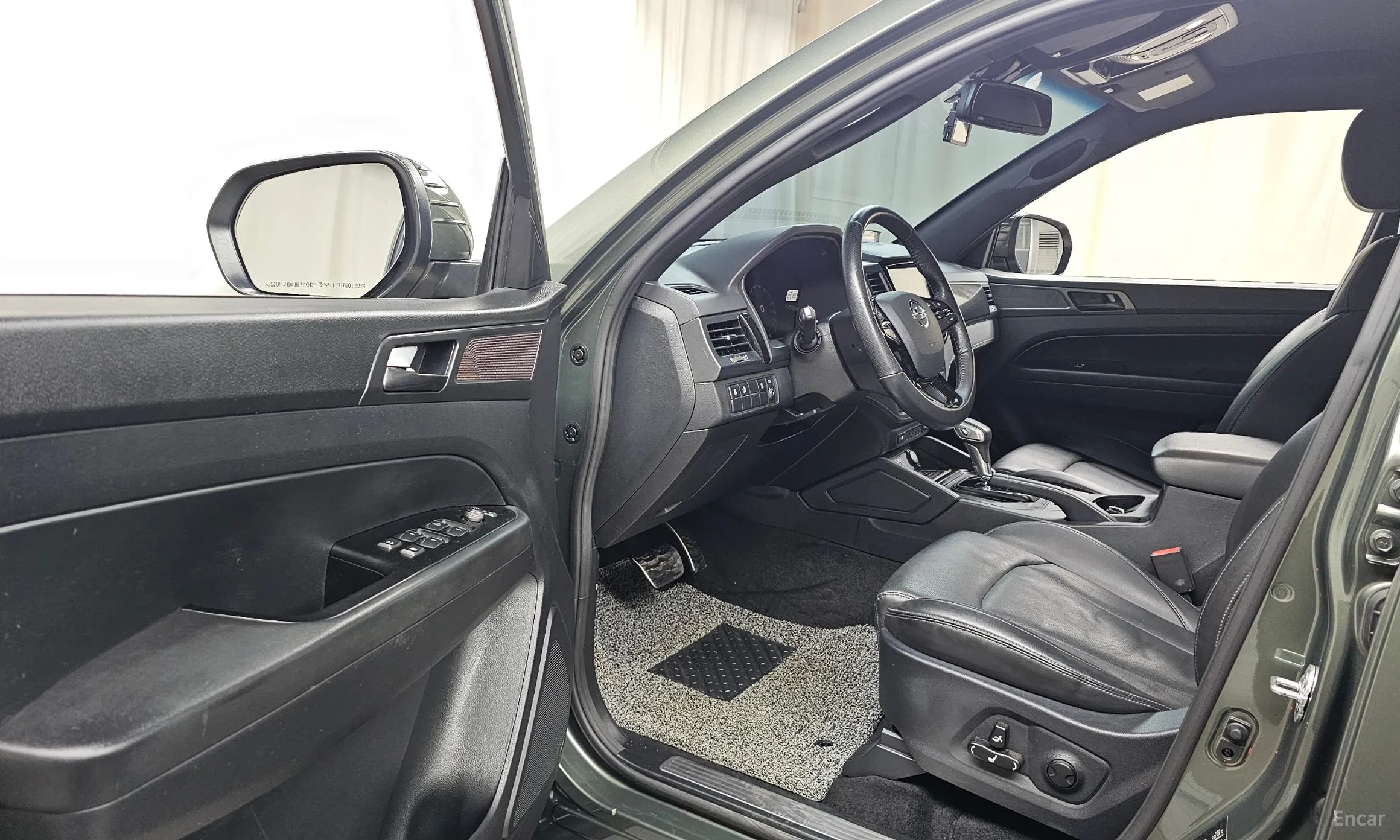 KG Mobility (SsangYong) Rexton Sports Khan превью 10
