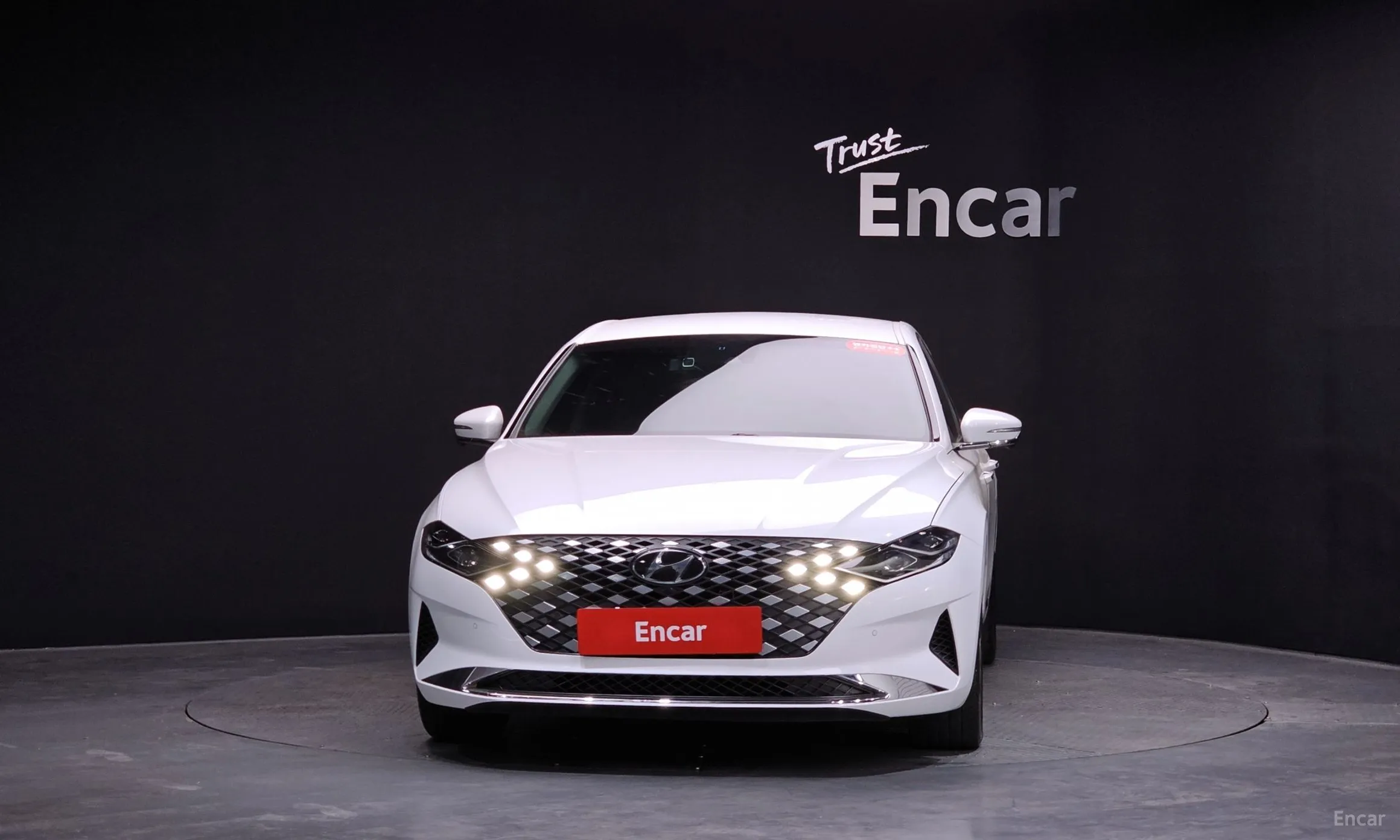 Hyundai Grandeur IG превью 3