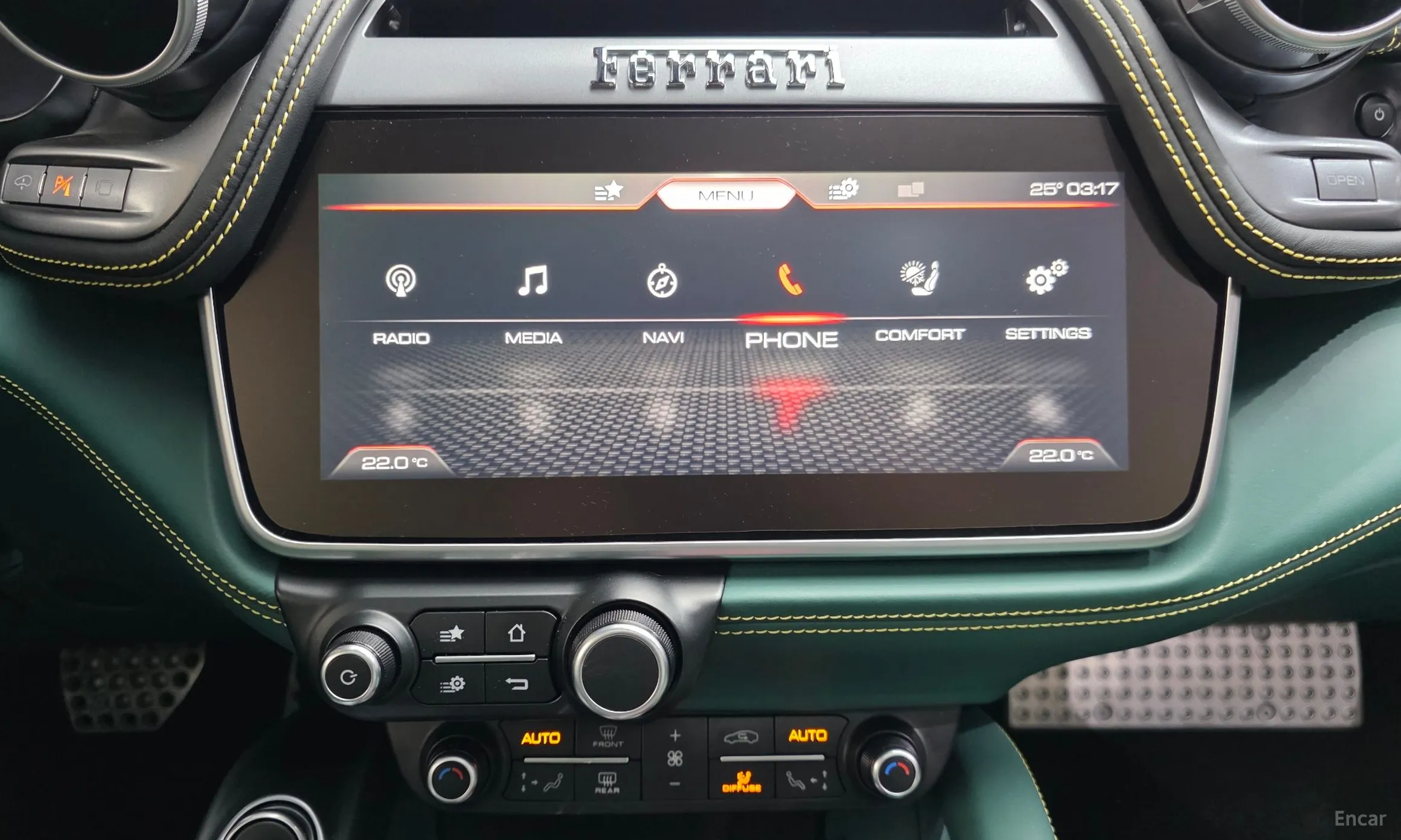 Ferrari GTC4 Rousseau превью 13