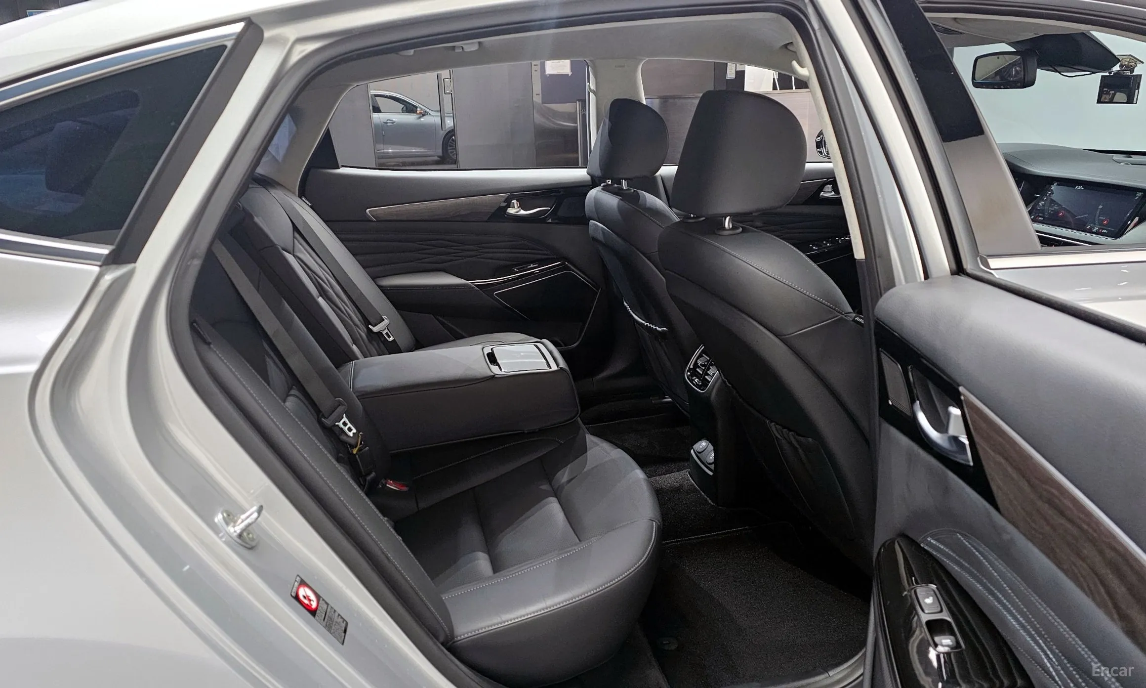 Kia K7 Premier превью 11