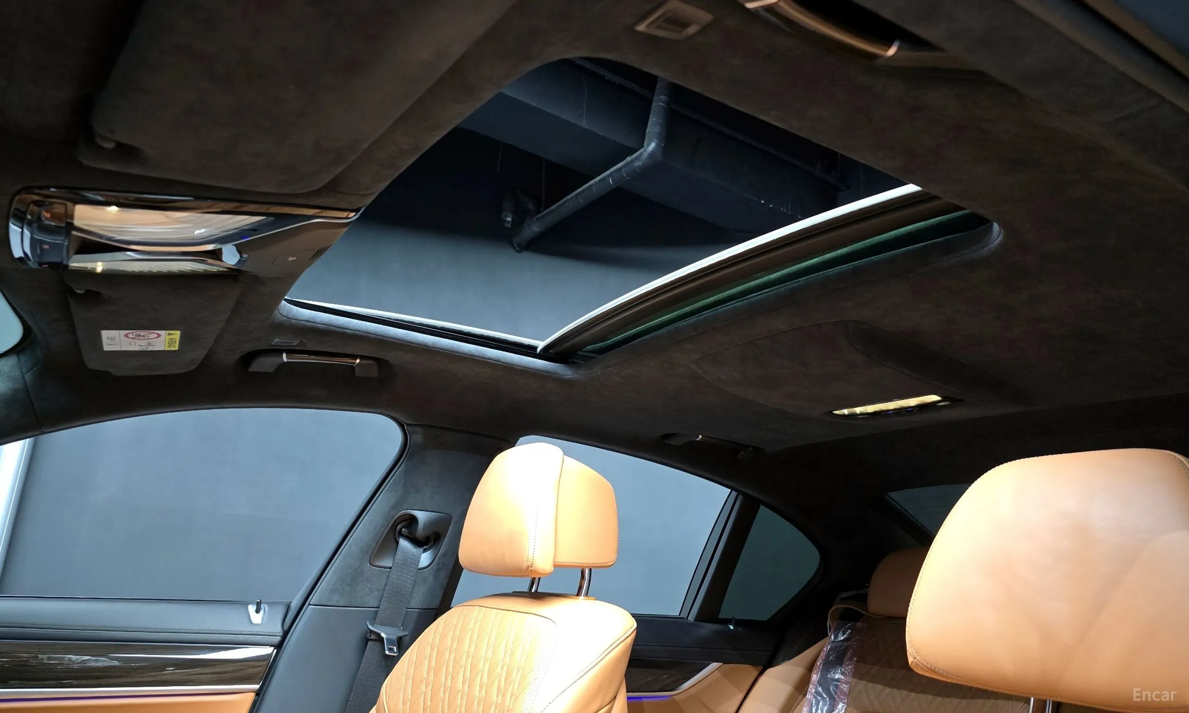 BMW 7 Series (G11) превью 18