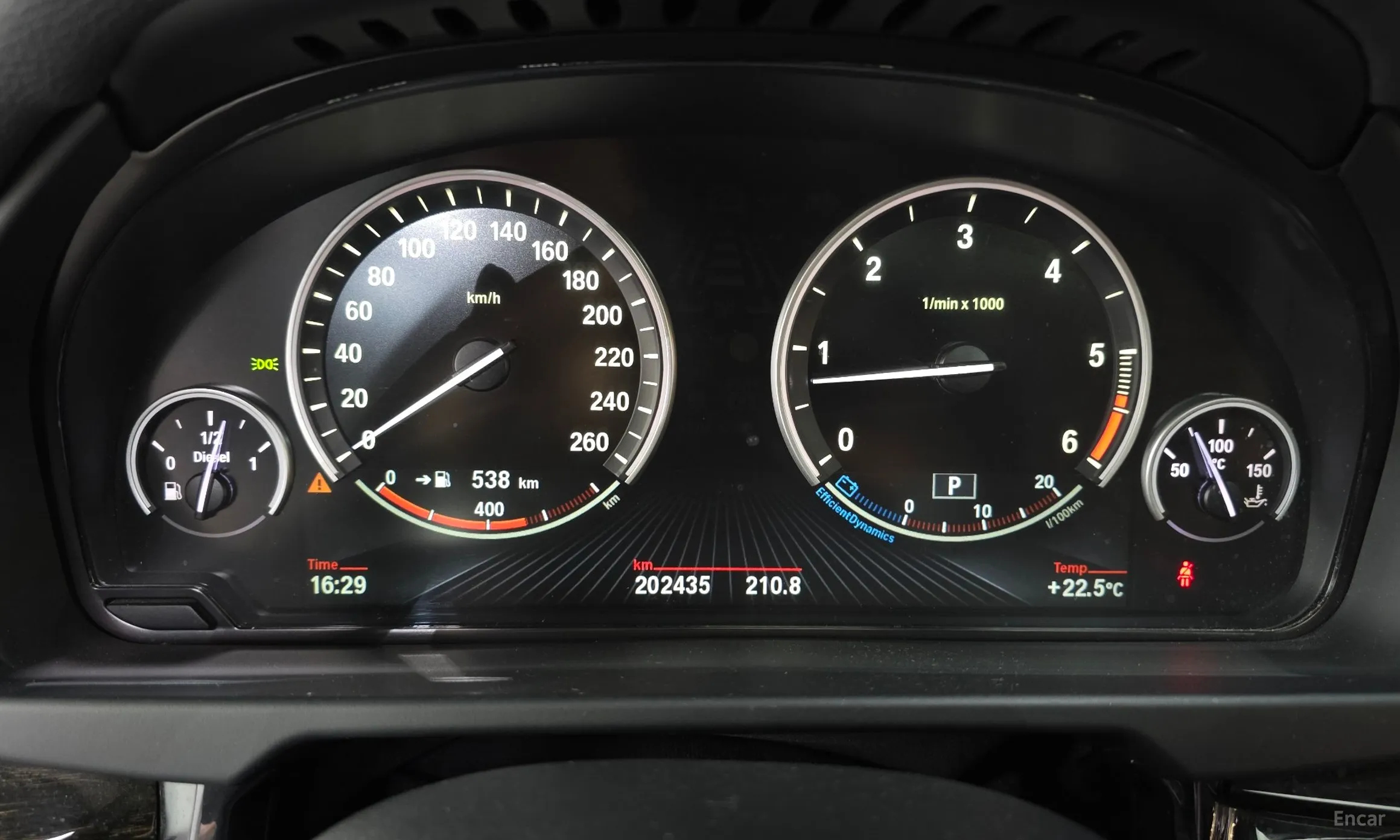 BMW X6 (F16) превью 8