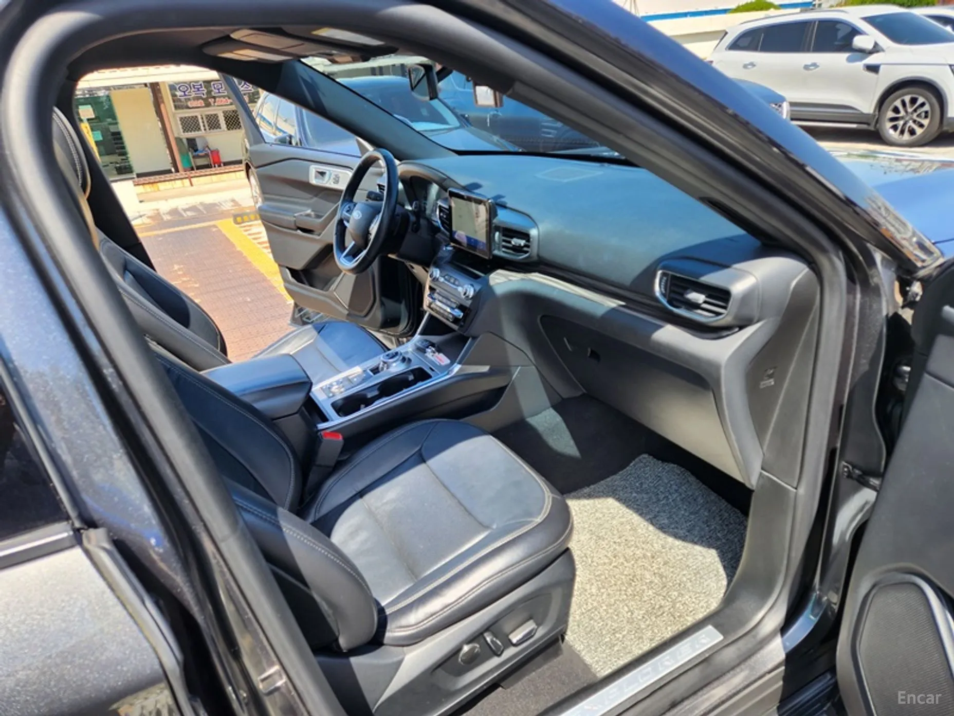 Ford Explorer 6th Generation превью 13