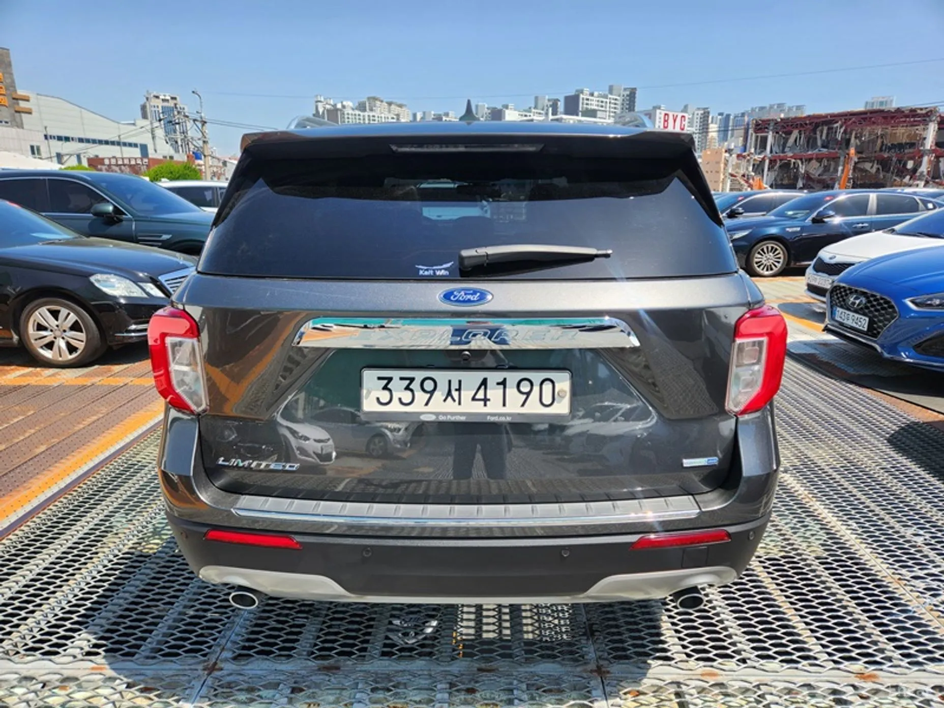 Ford Explorer 6th Generation превью 5