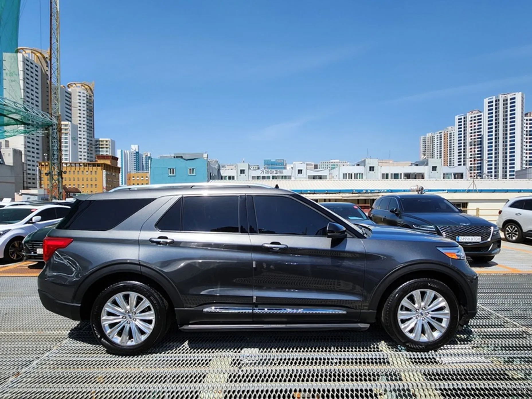 Ford Explorer 6th Generation превью 7