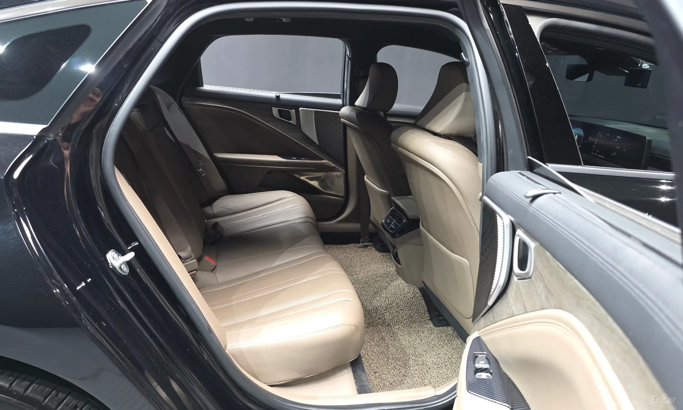 Kia K8 превью 12