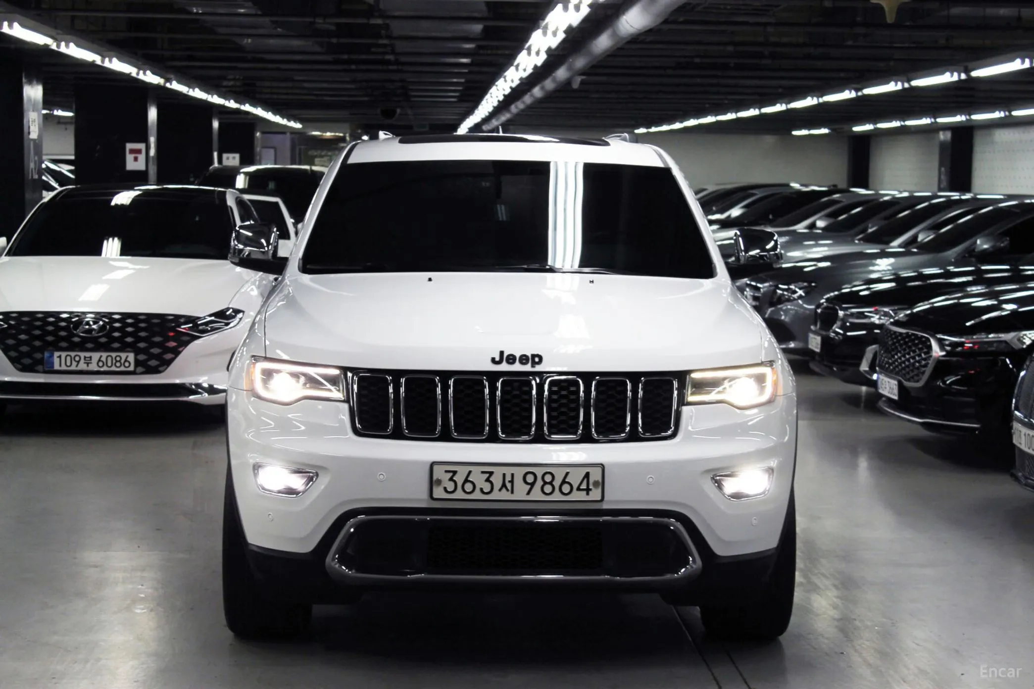 Jeep Grand Cherokee превью 2
