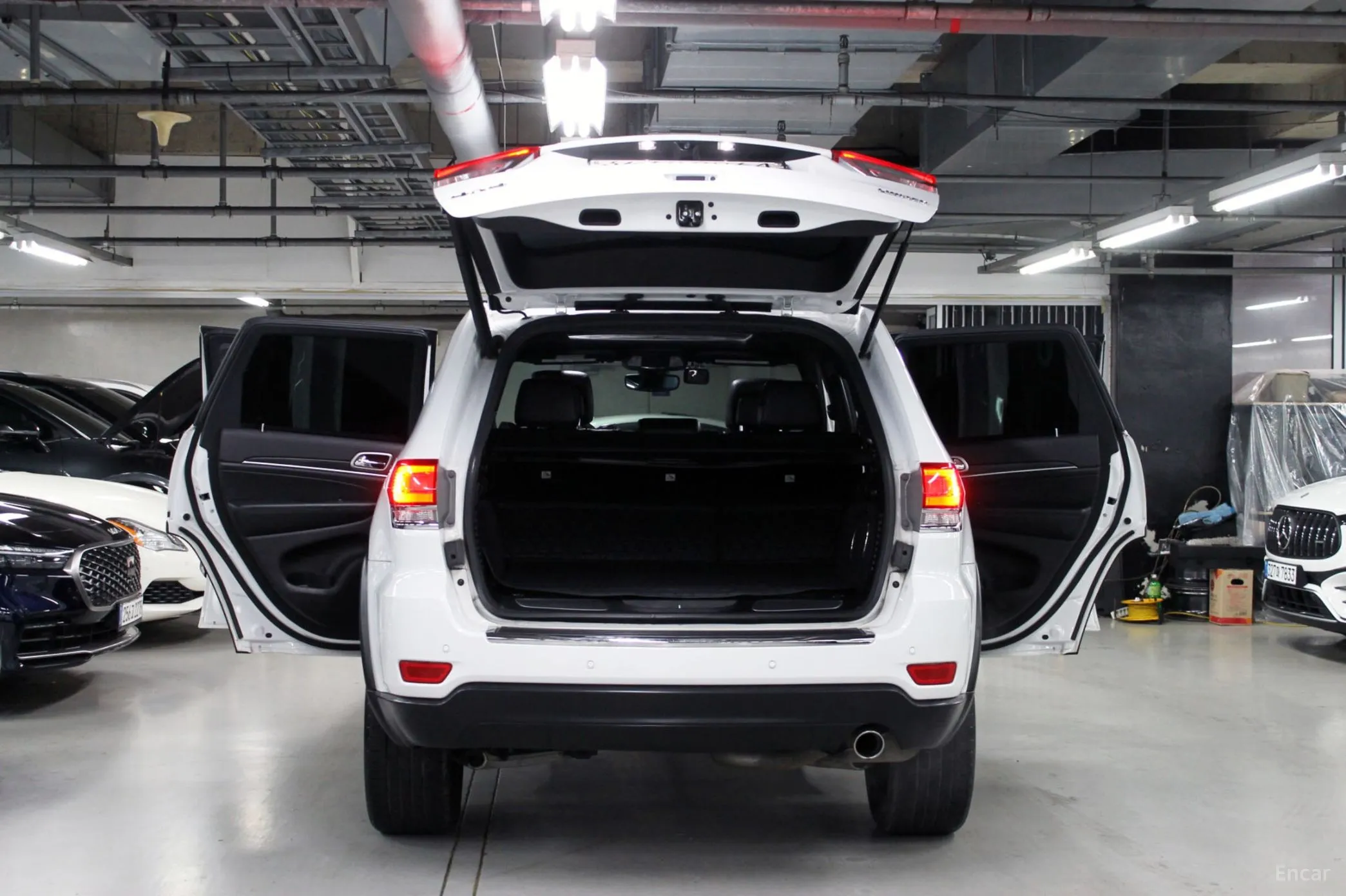 Jeep Grand Cherokee превью 20
