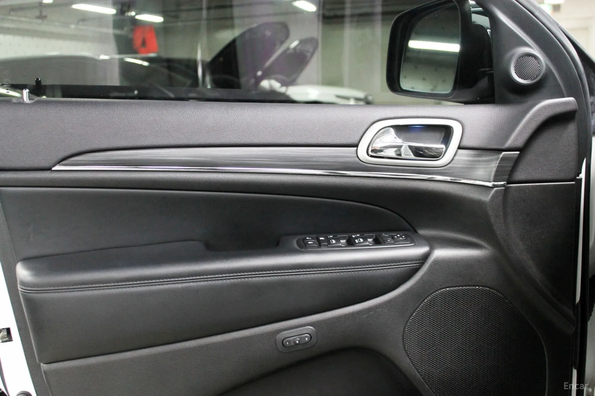 Jeep Grand Cherokee превью 7