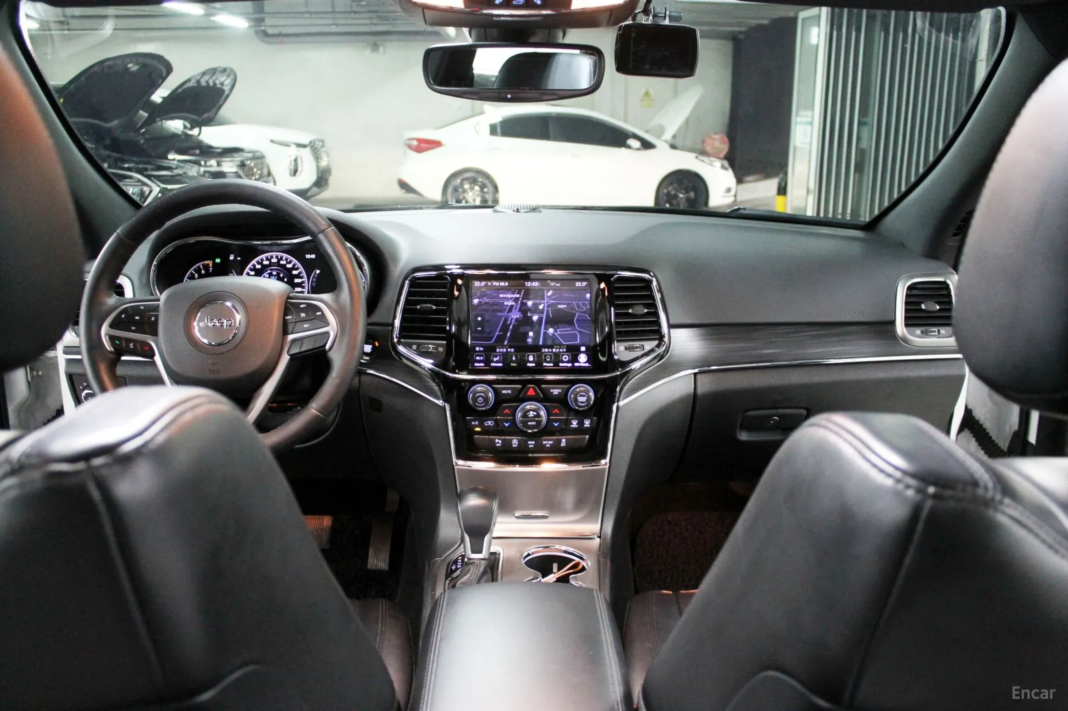Jeep Grand Cherokee превью 9
