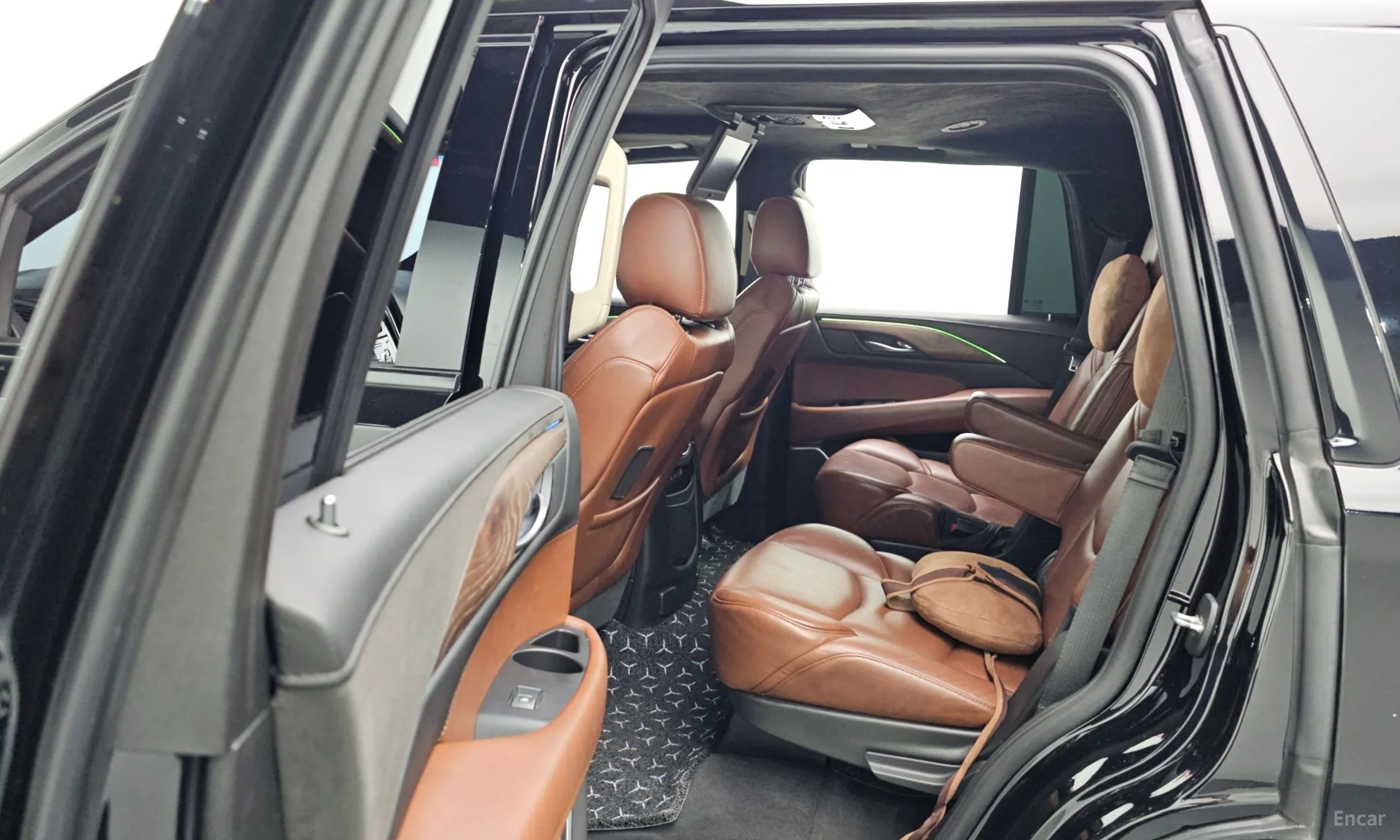 Cadillac Escalade превью 13