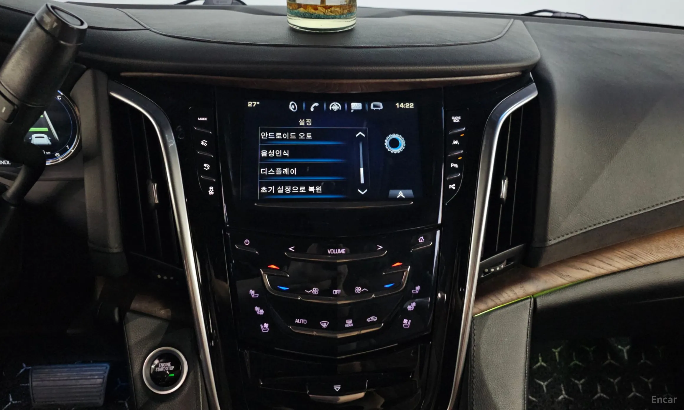 Cadillac Escalade превью 15