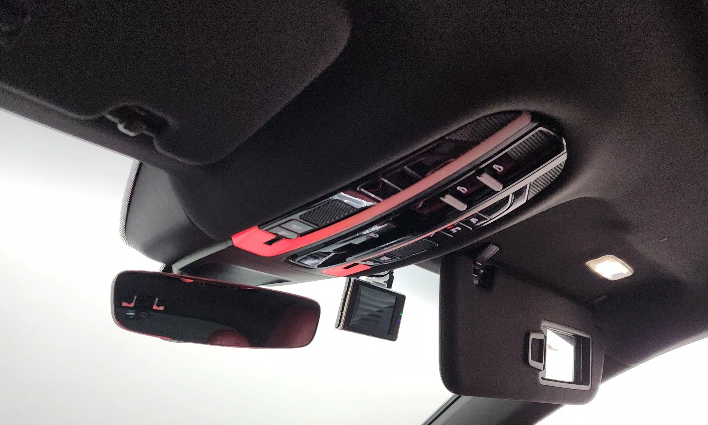 Porsche Panamera (971) превью 18