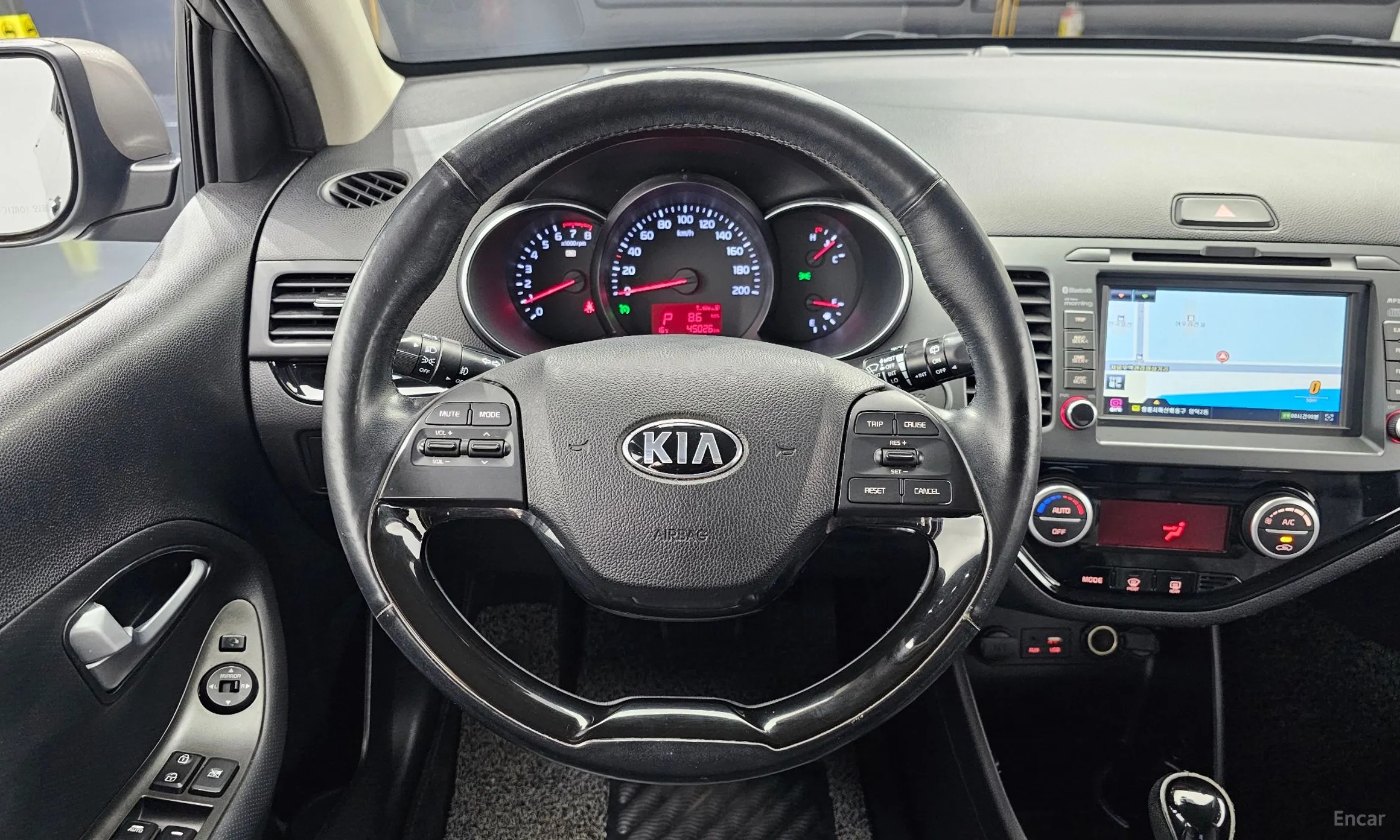 Kia Morning превью 13