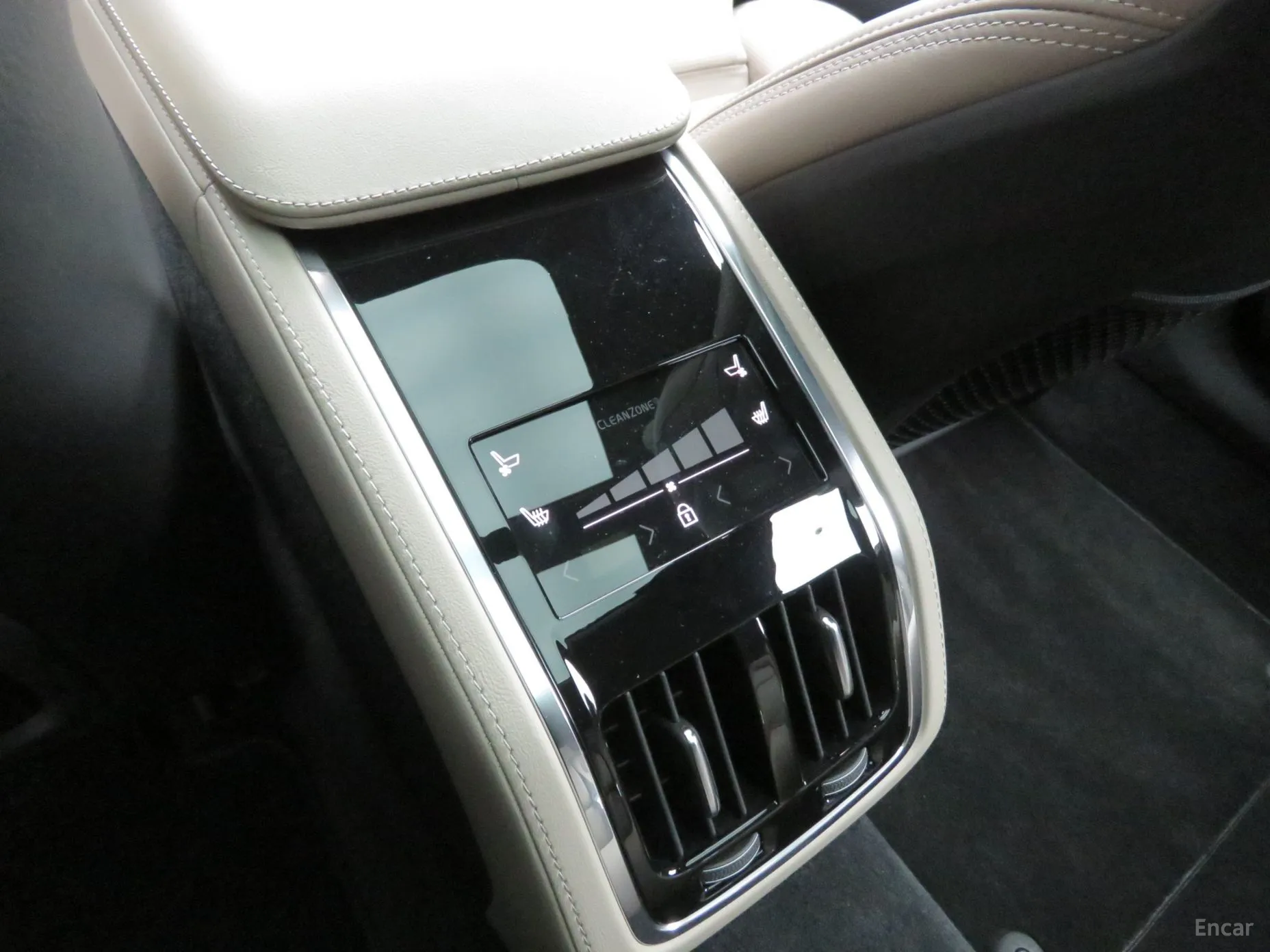 Volvo S90 превью 15