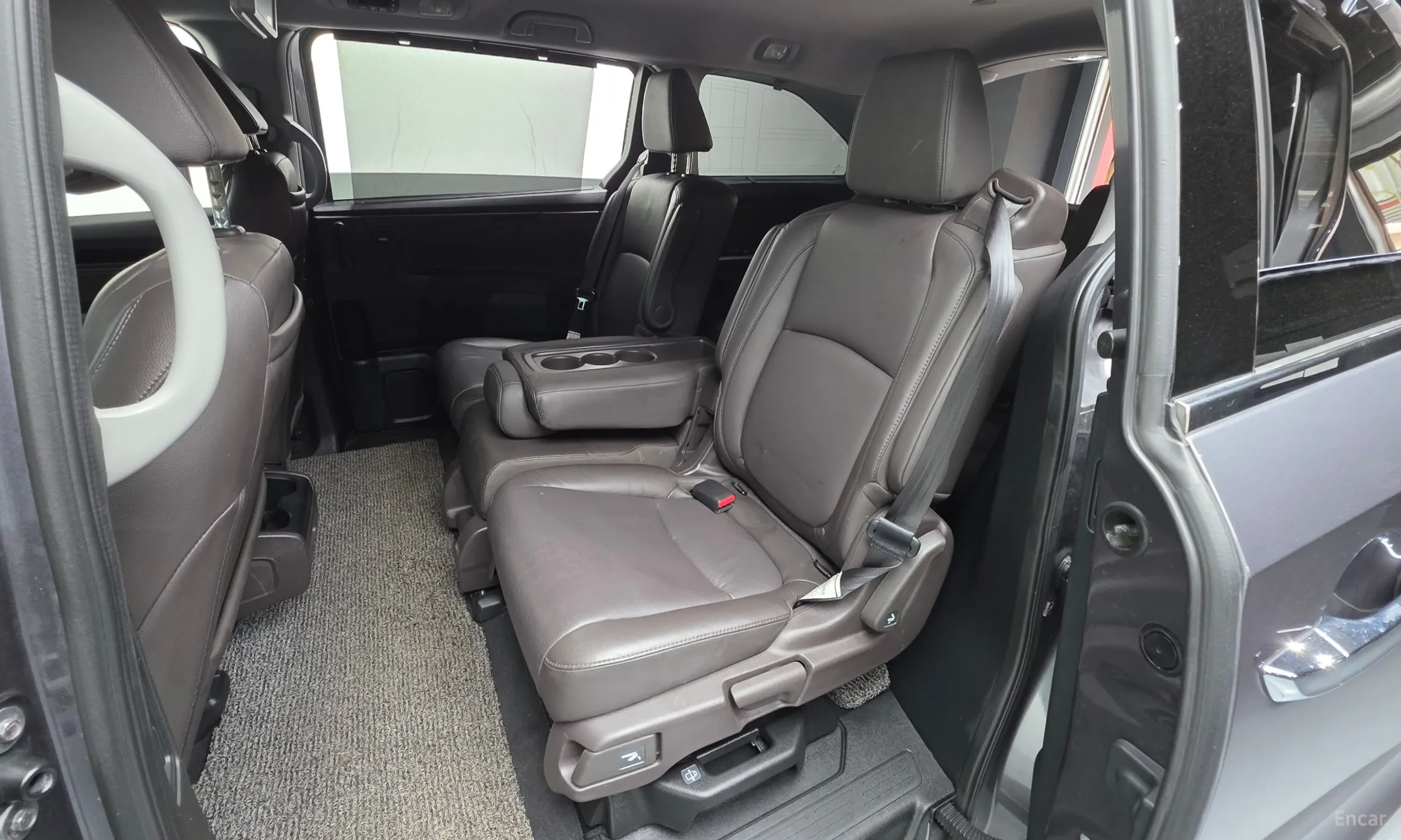 Honda Odyssey превью 12