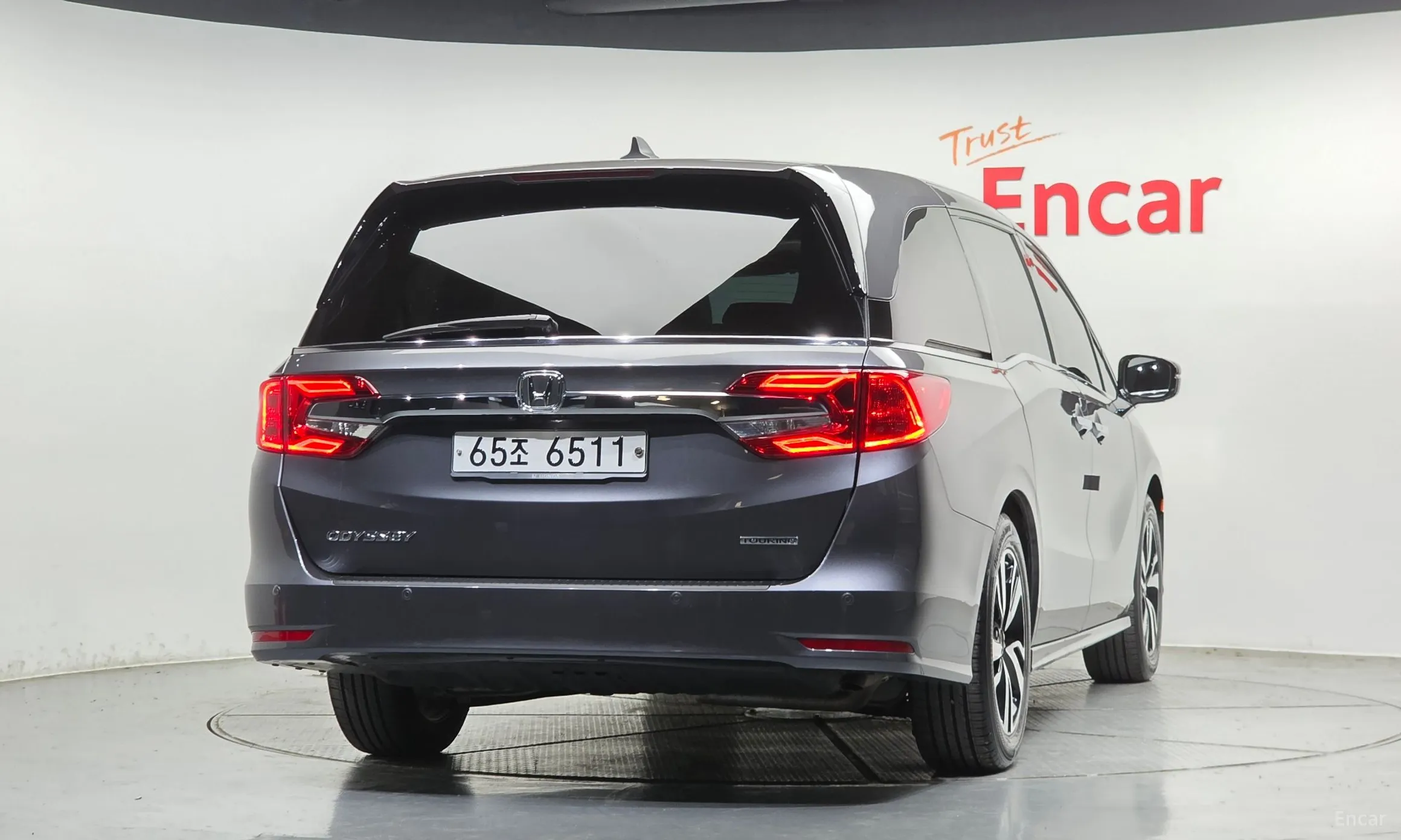 Honda Odyssey превью 4
