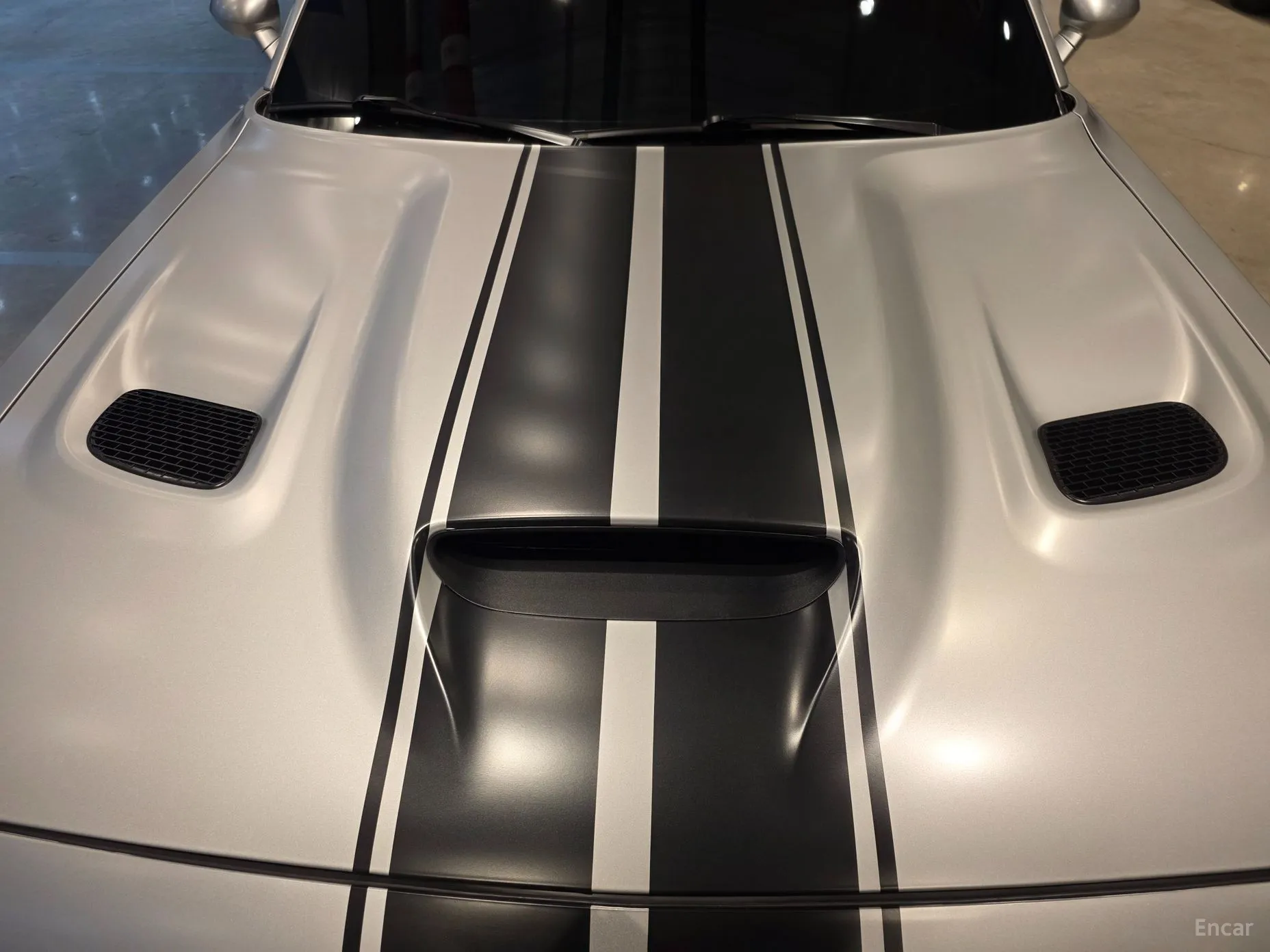 Dodge Challenger превью 5