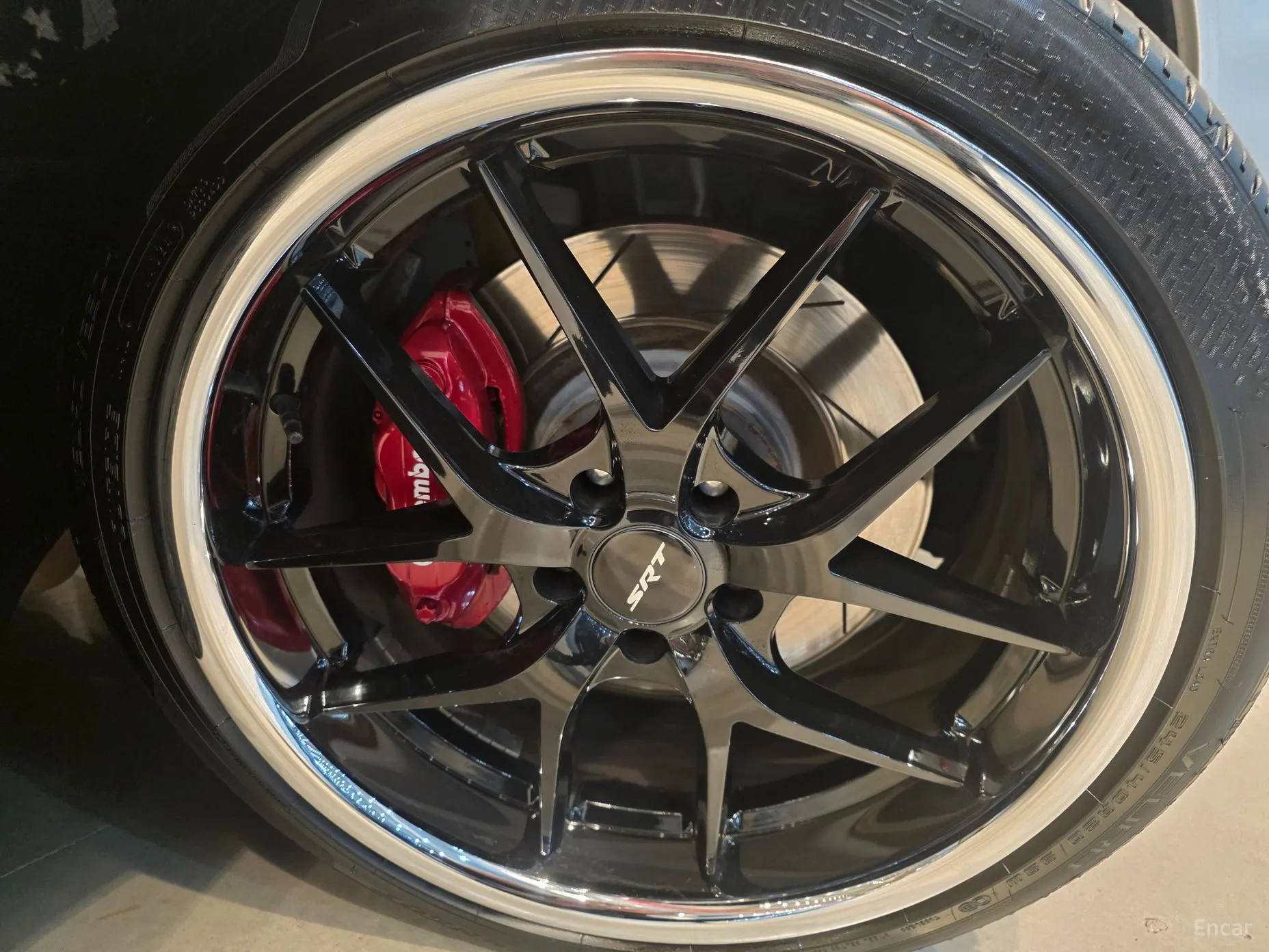 Dodge Challenger превью 9