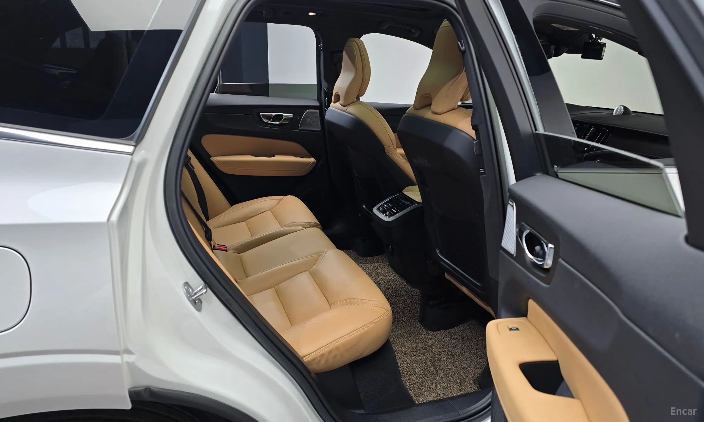 Volvo XC60 Gen 2 превью 11