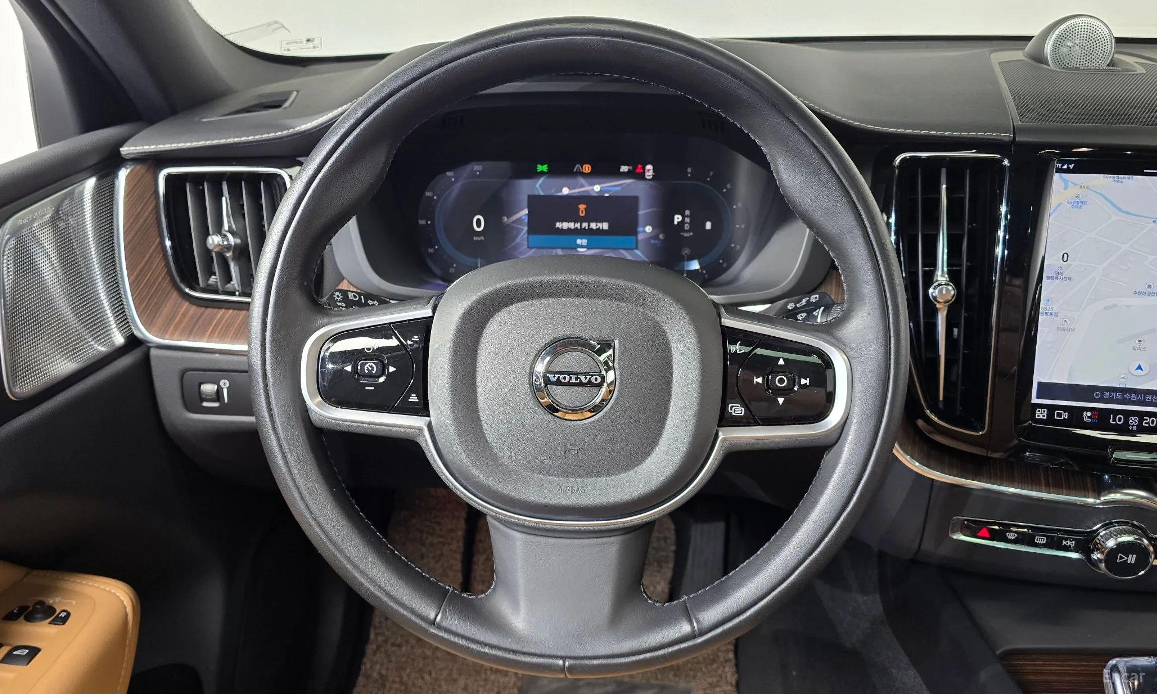 Volvo XC60 Gen 2 превью 12