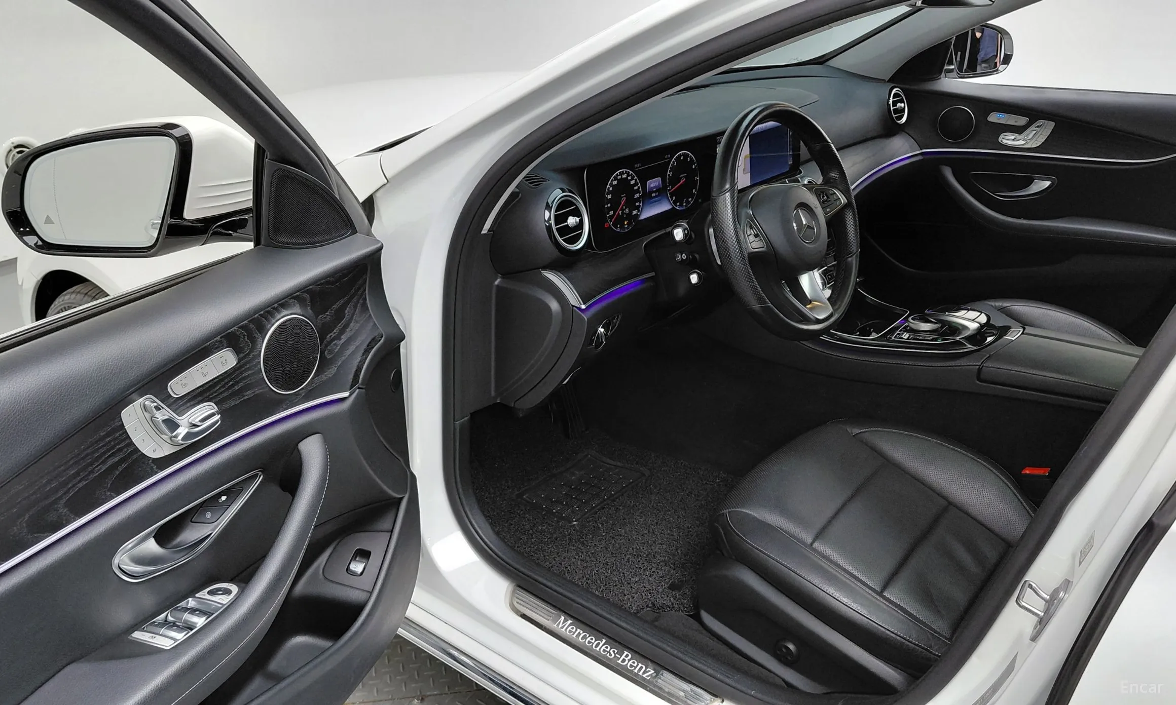 Mercedes Benz E-Class W213 превью 10