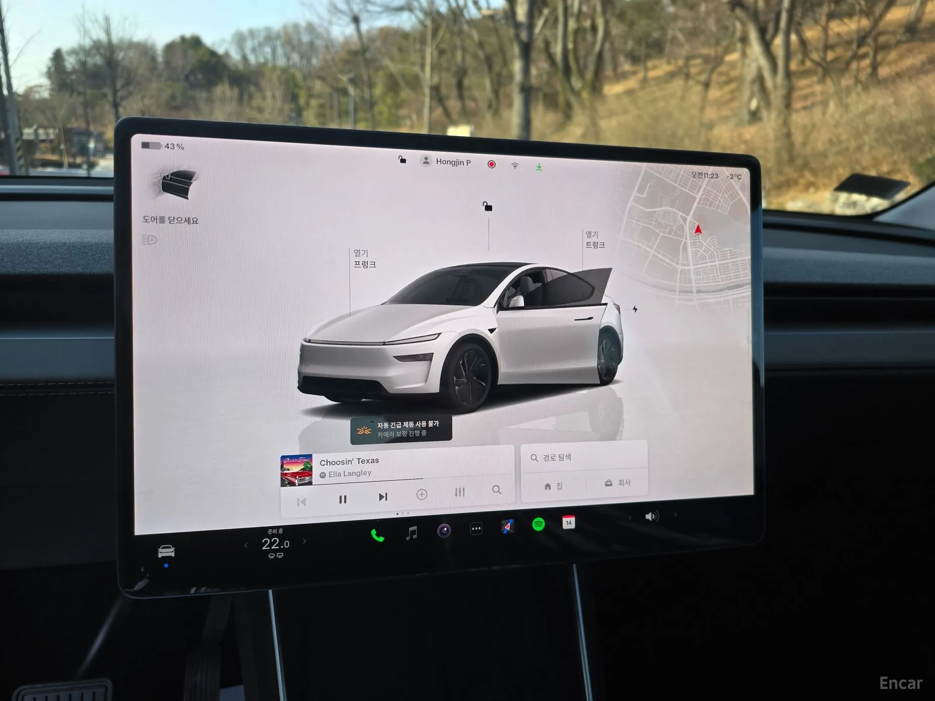 Tesla Model Y превью 10