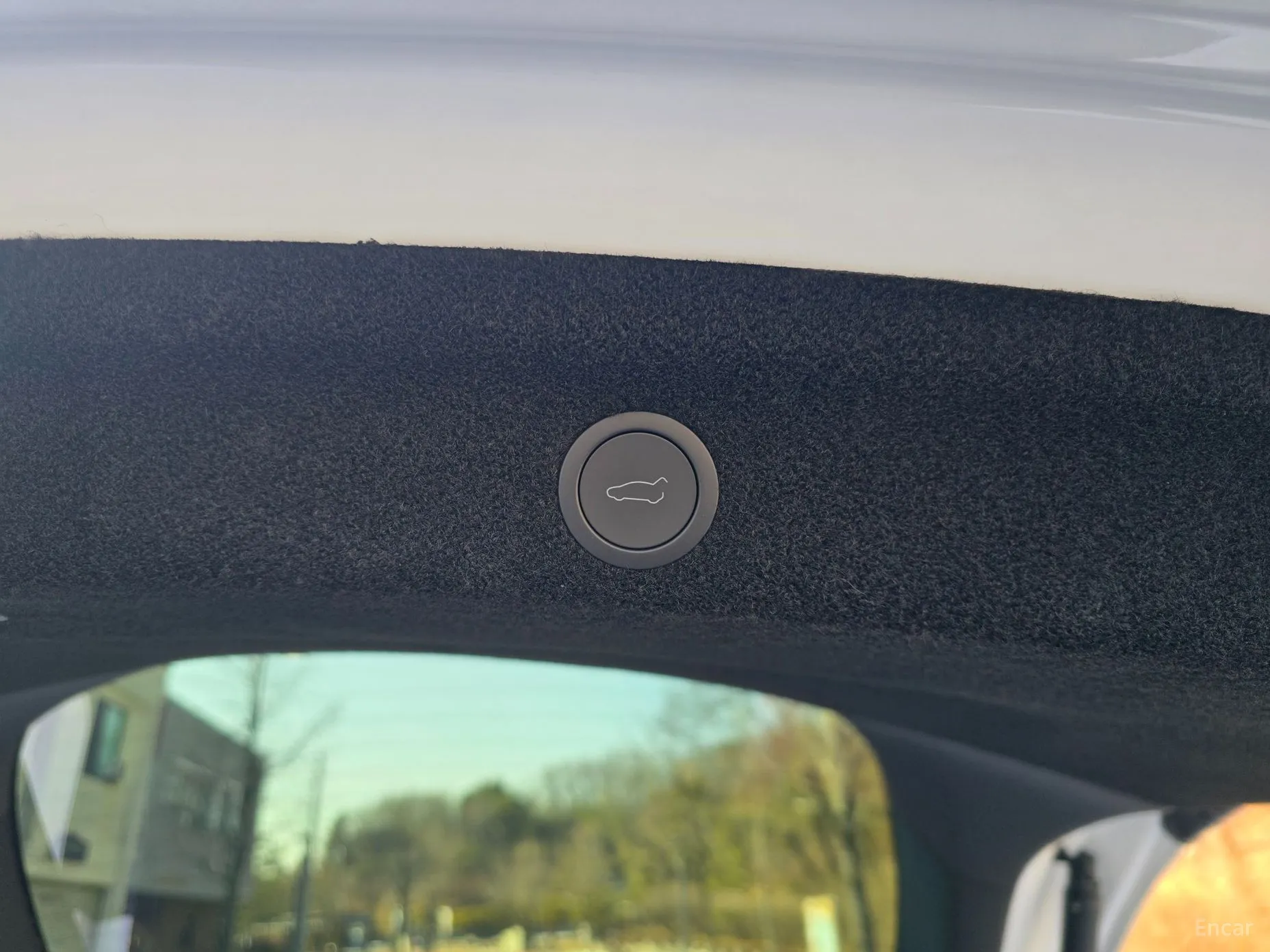Tesla Model Y превью 13