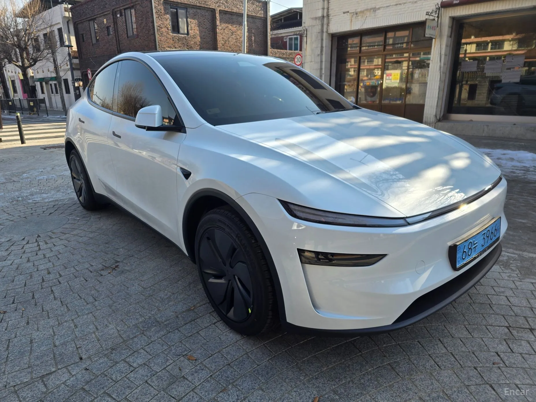 Tesla Model Y превью 2