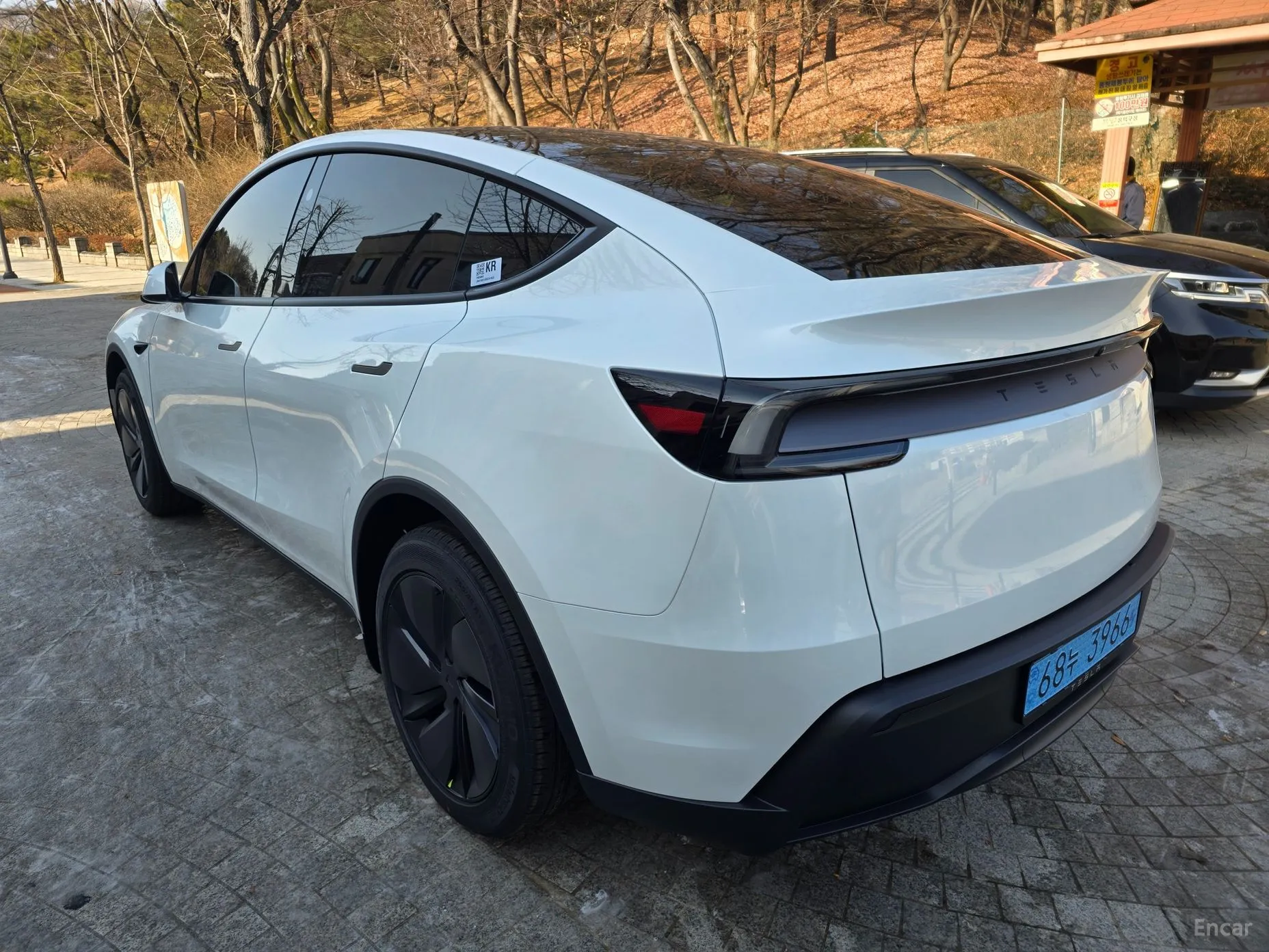 Tesla Model Y превью 5