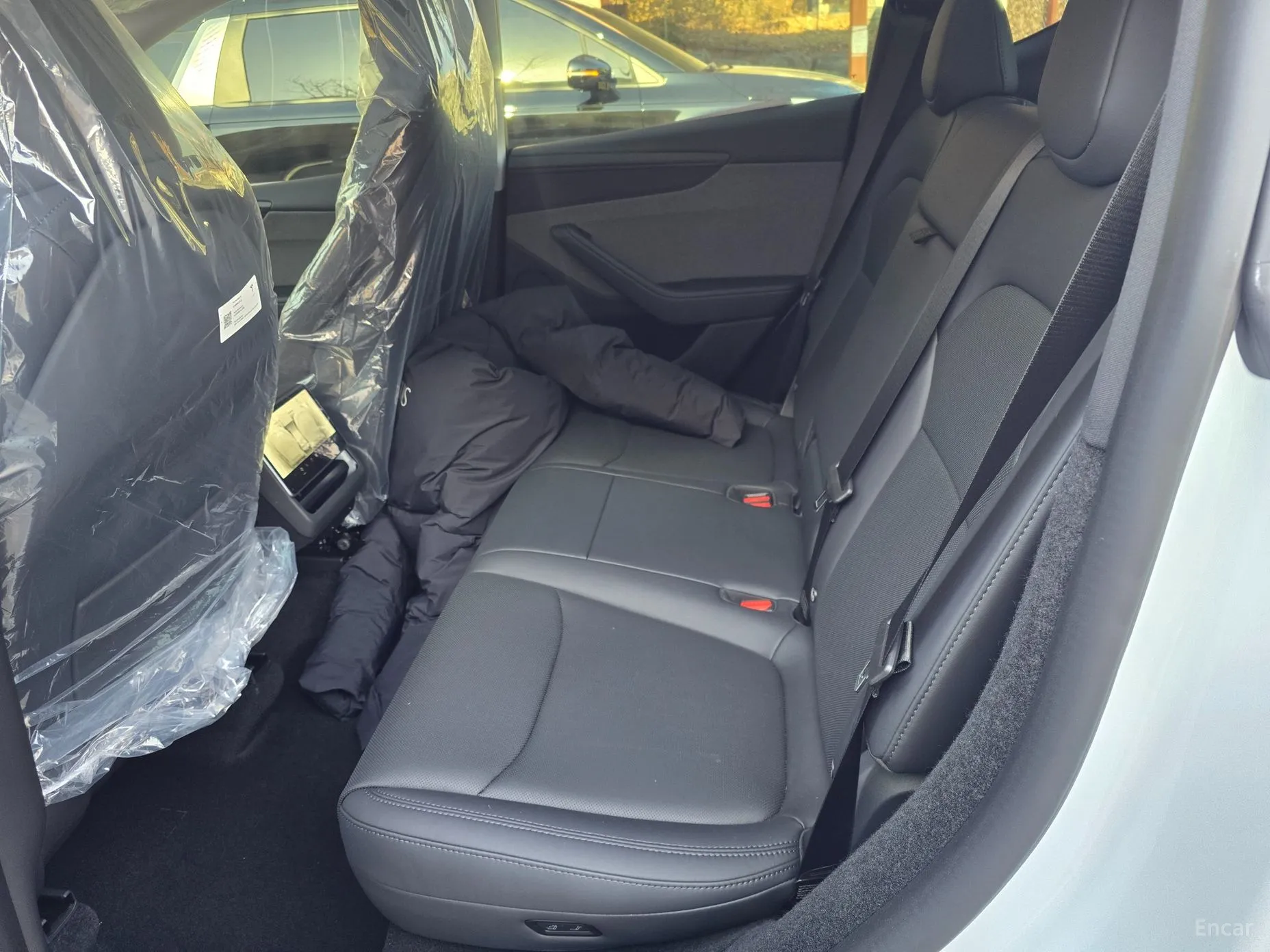 Tesla Model Y превью 7