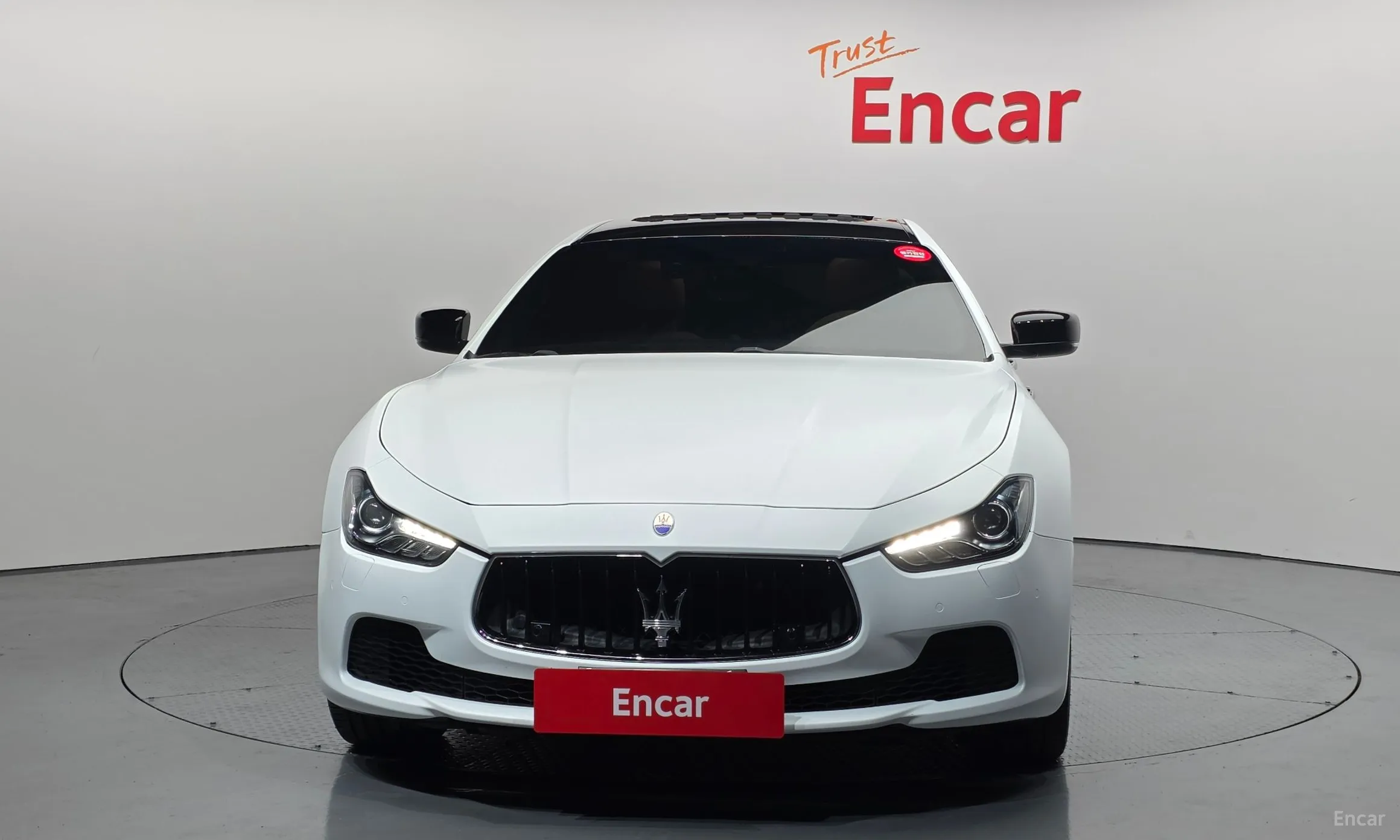 Maserati Ghibli превью 3